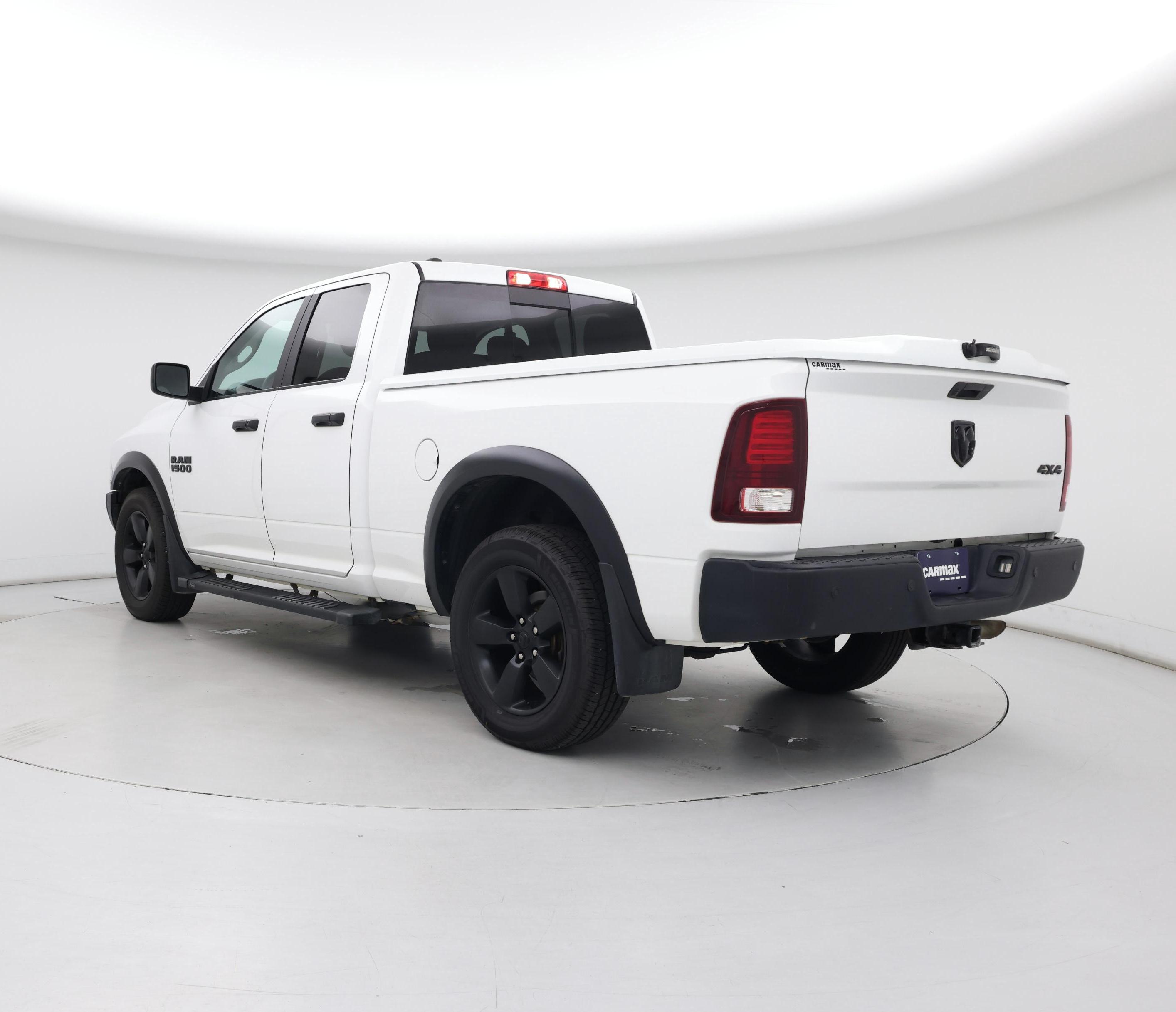 Thumbnail: 2020 RAM 1500 Classic - 2