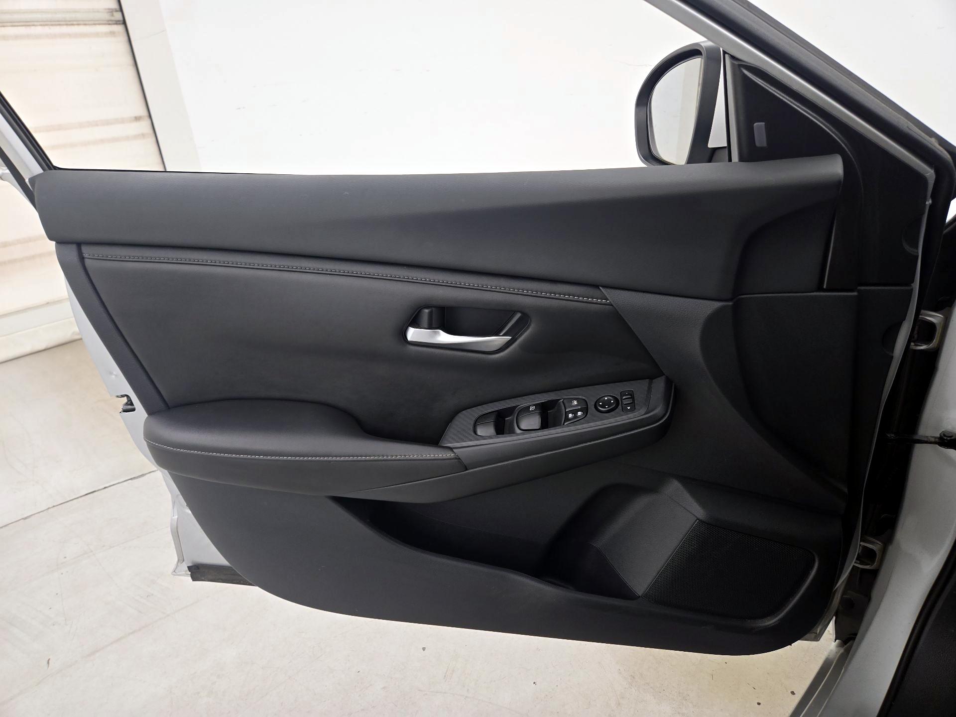 Thumbnail: 2022 Nissan Sentra - 12