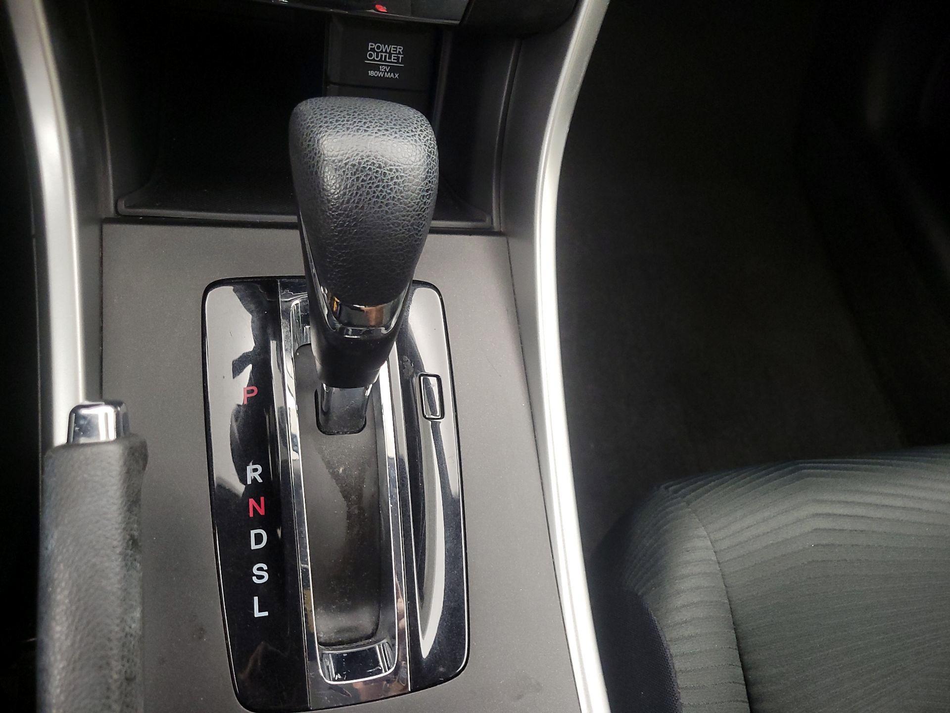 Thumbnail: 2015 Honda Accord - 17