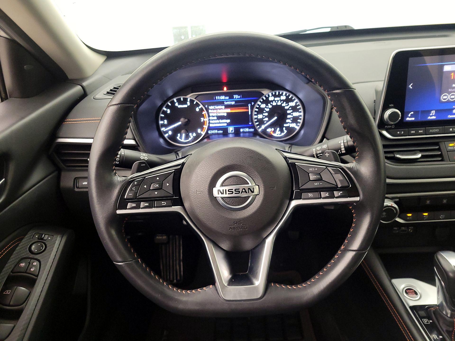 Thumbnail: 2020 Nissan Altima - 10