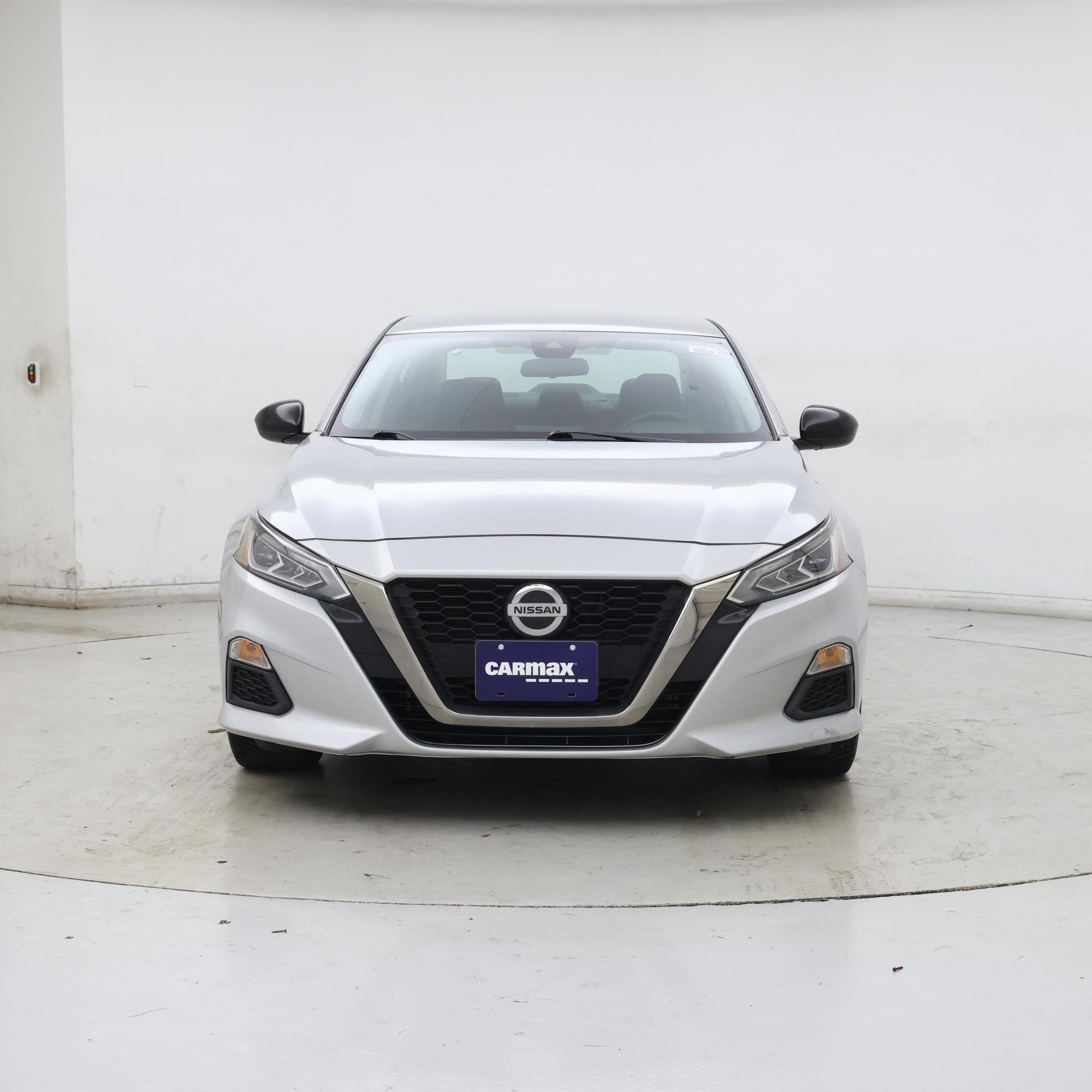 Thumbnail: 2020 Nissan Altima - 5