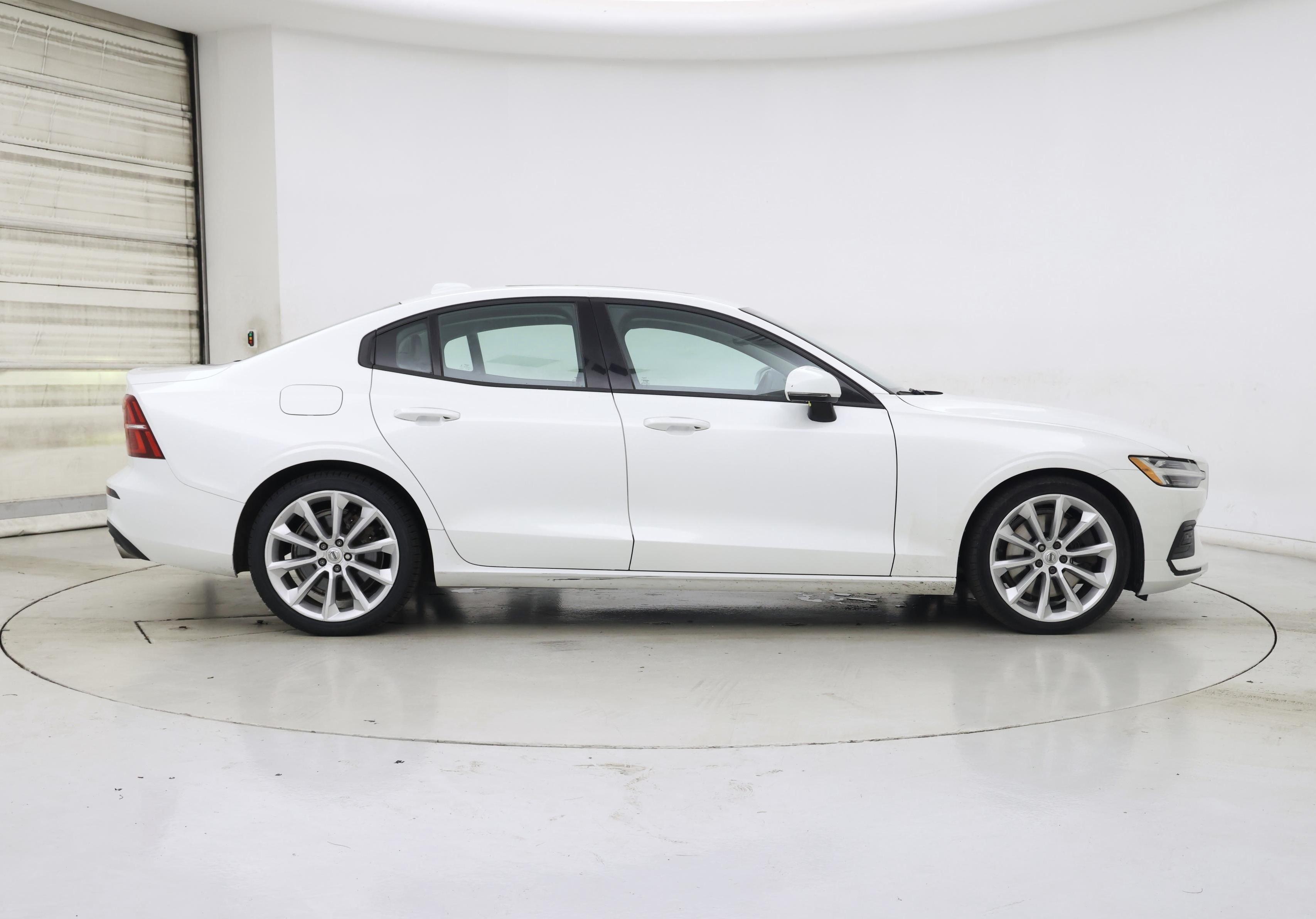 Thumbnail: 2020 Volvo S60 - 7