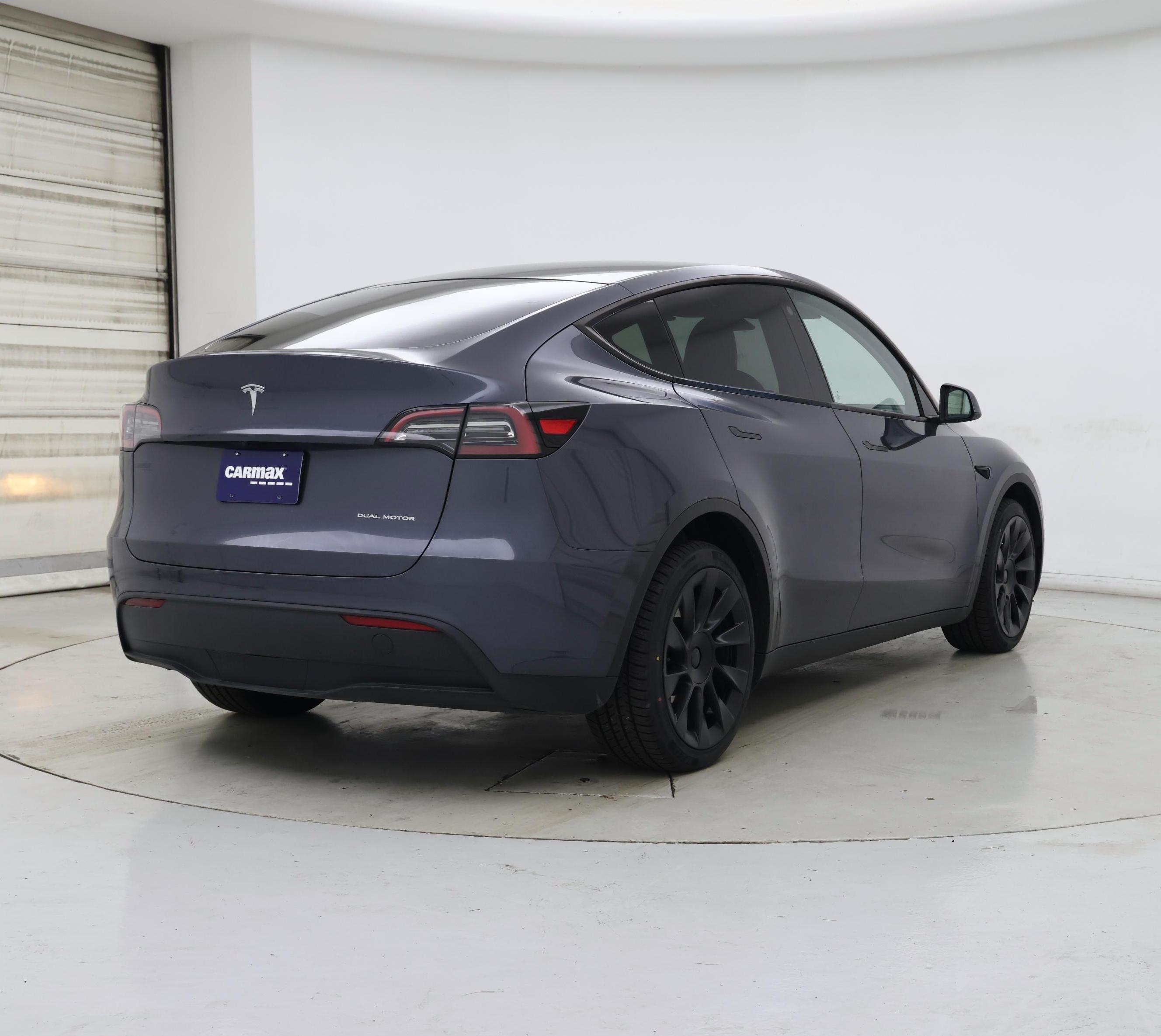 Thumbnail: 2023 Tesla Model Y - 8
