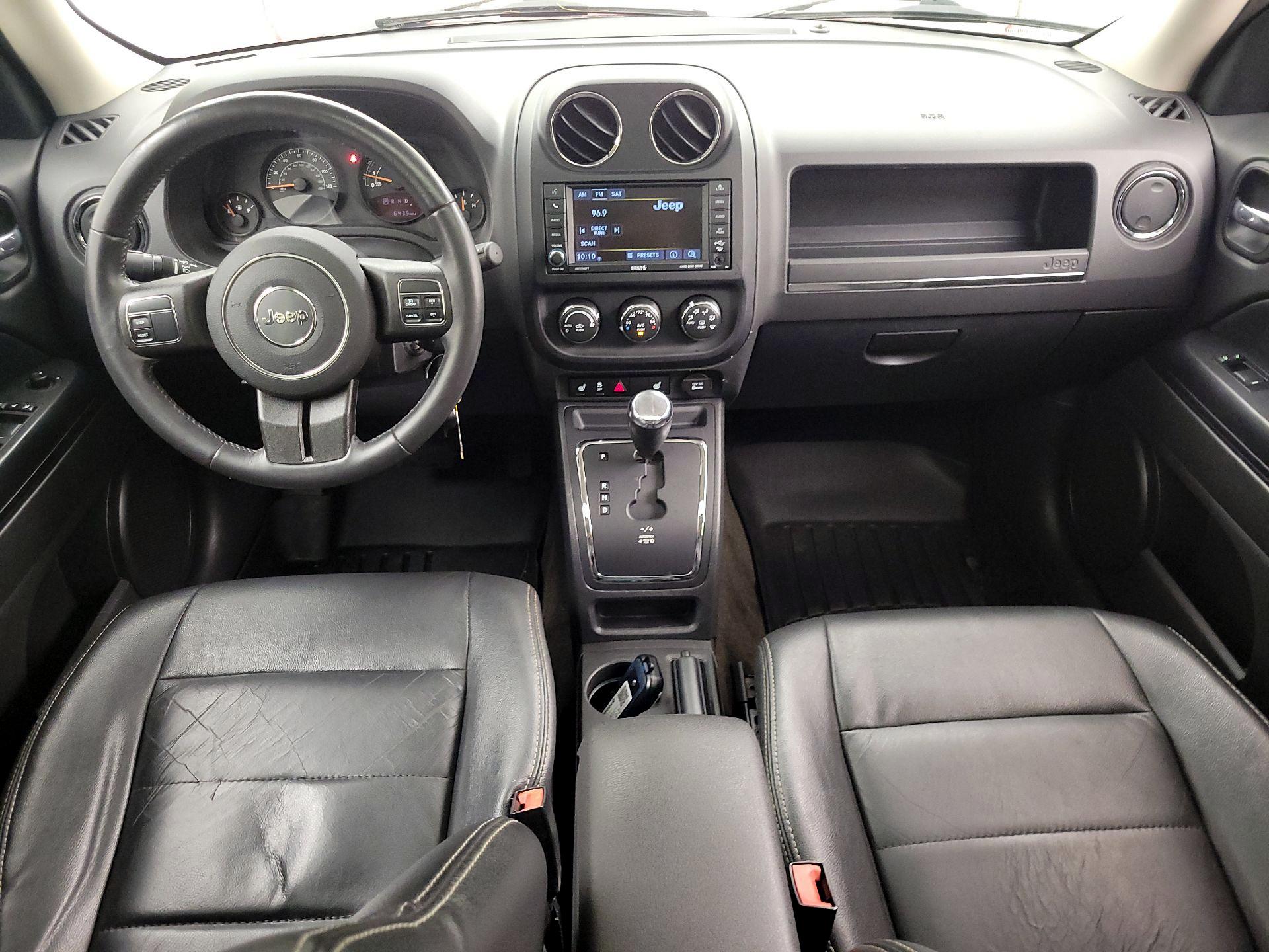 Thumbnail: 2016 Jeep Patriot - 9