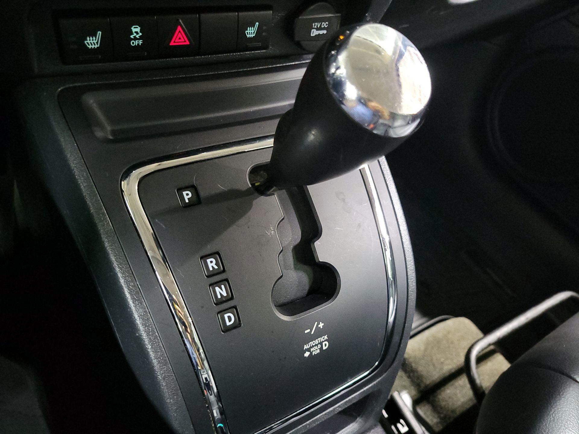 Thumbnail: 2016 Jeep Patriot - 16