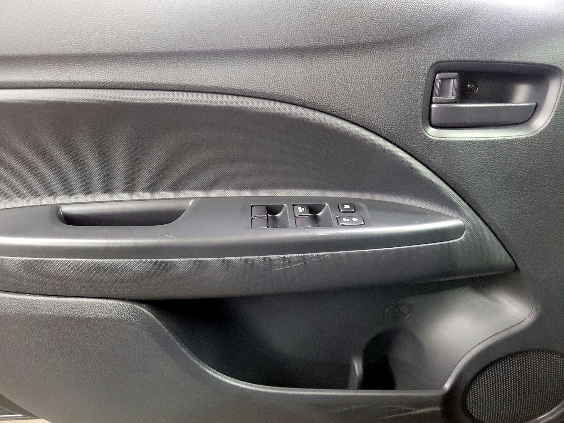 Thumbnail: 2023 Mitsubishi Mirage G4 - 12