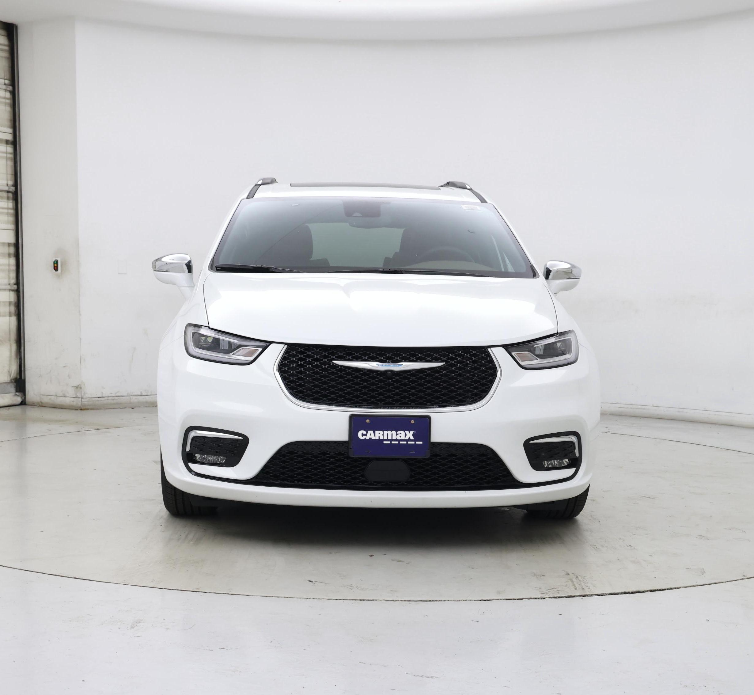 Thumbnail: 2021 Chrysler Pacifica - 5
