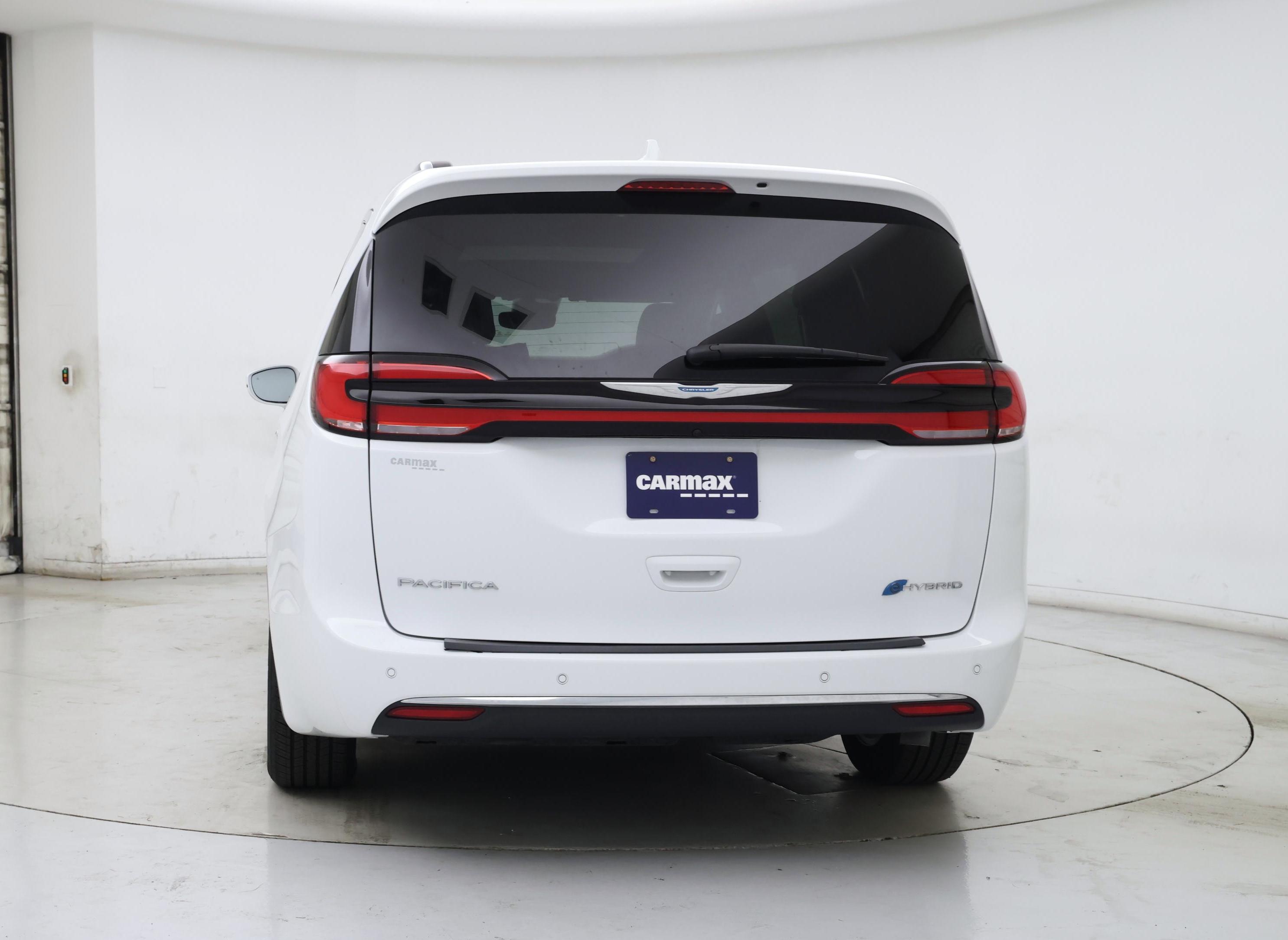 Thumbnail: 2021 Chrysler Pacifica - 6