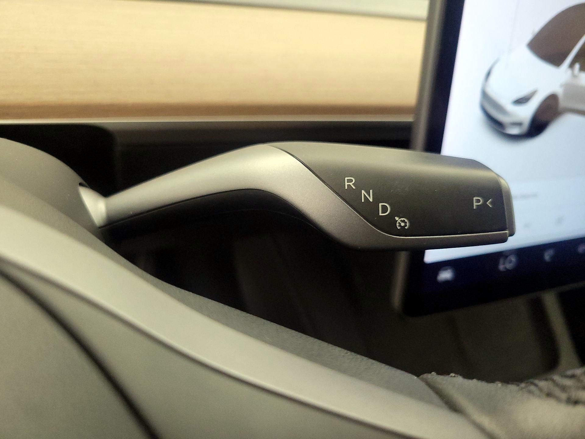 Thumbnail: 2022 Tesla Model Y - 17