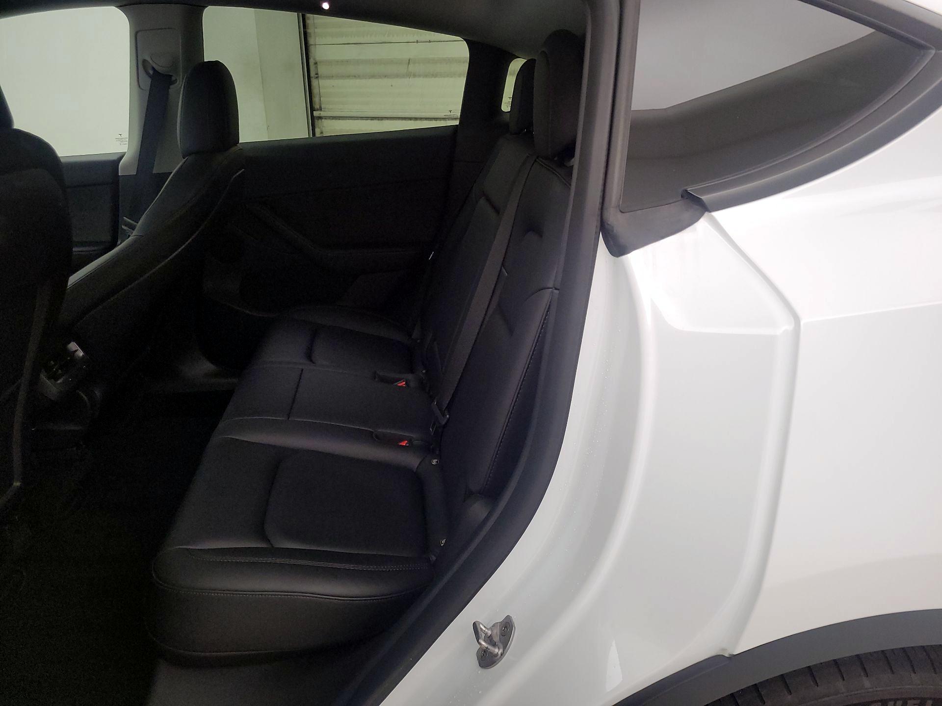 Thumbnail: 2022 Tesla Model Y - 19