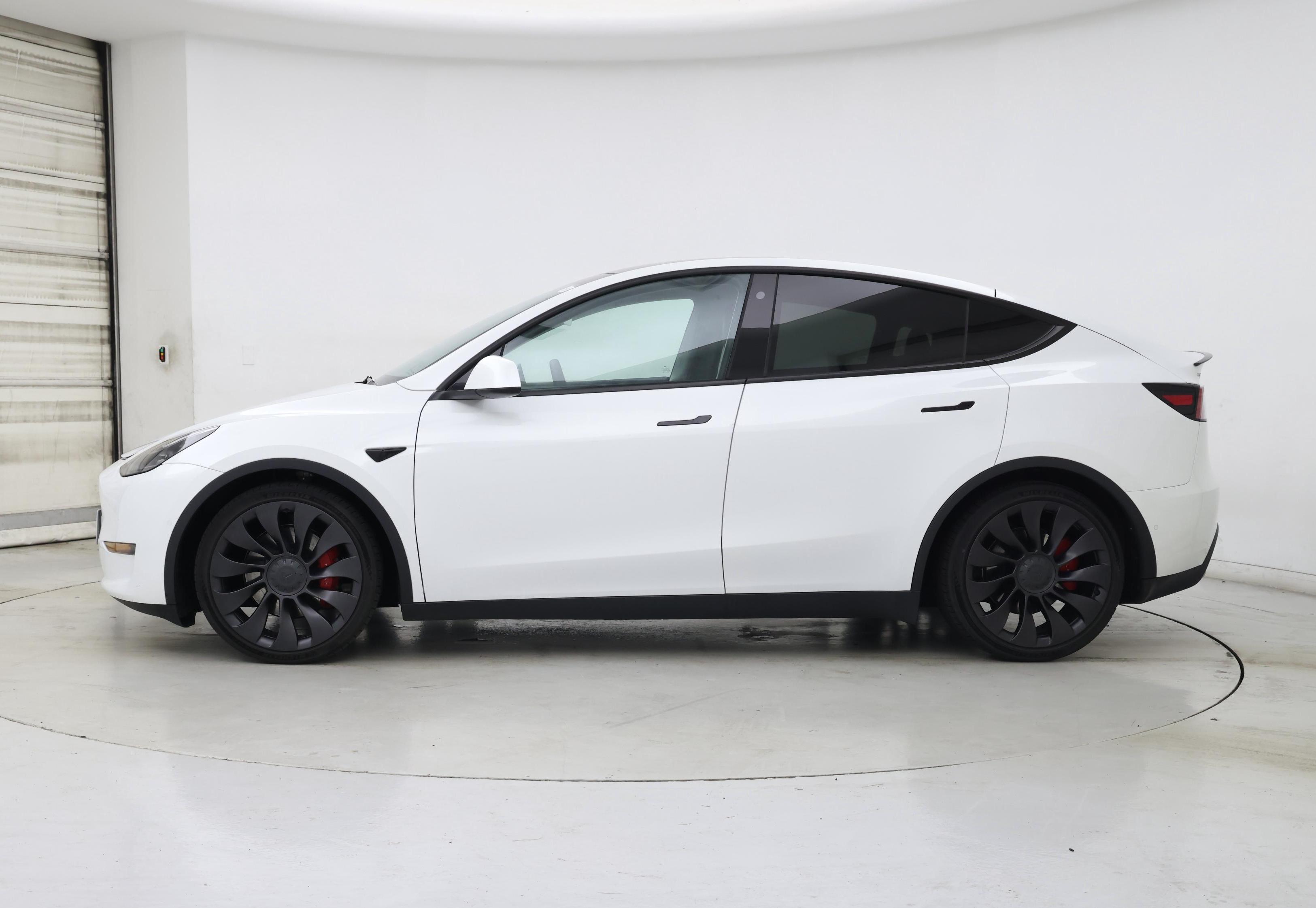 Thumbnail: 2022 Tesla Model Y - 3