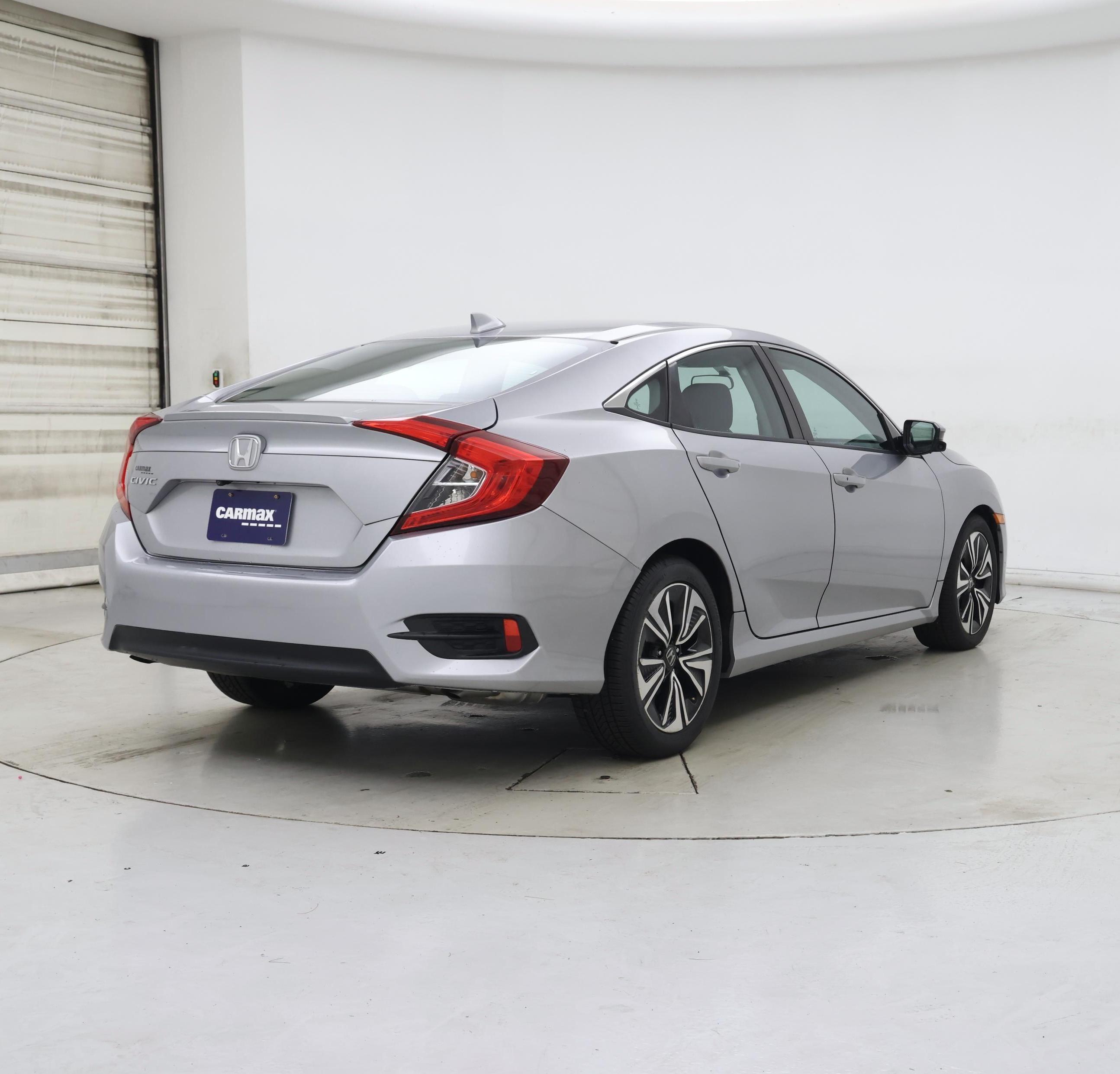 Thumbnail: 2016 Honda Civic - 8