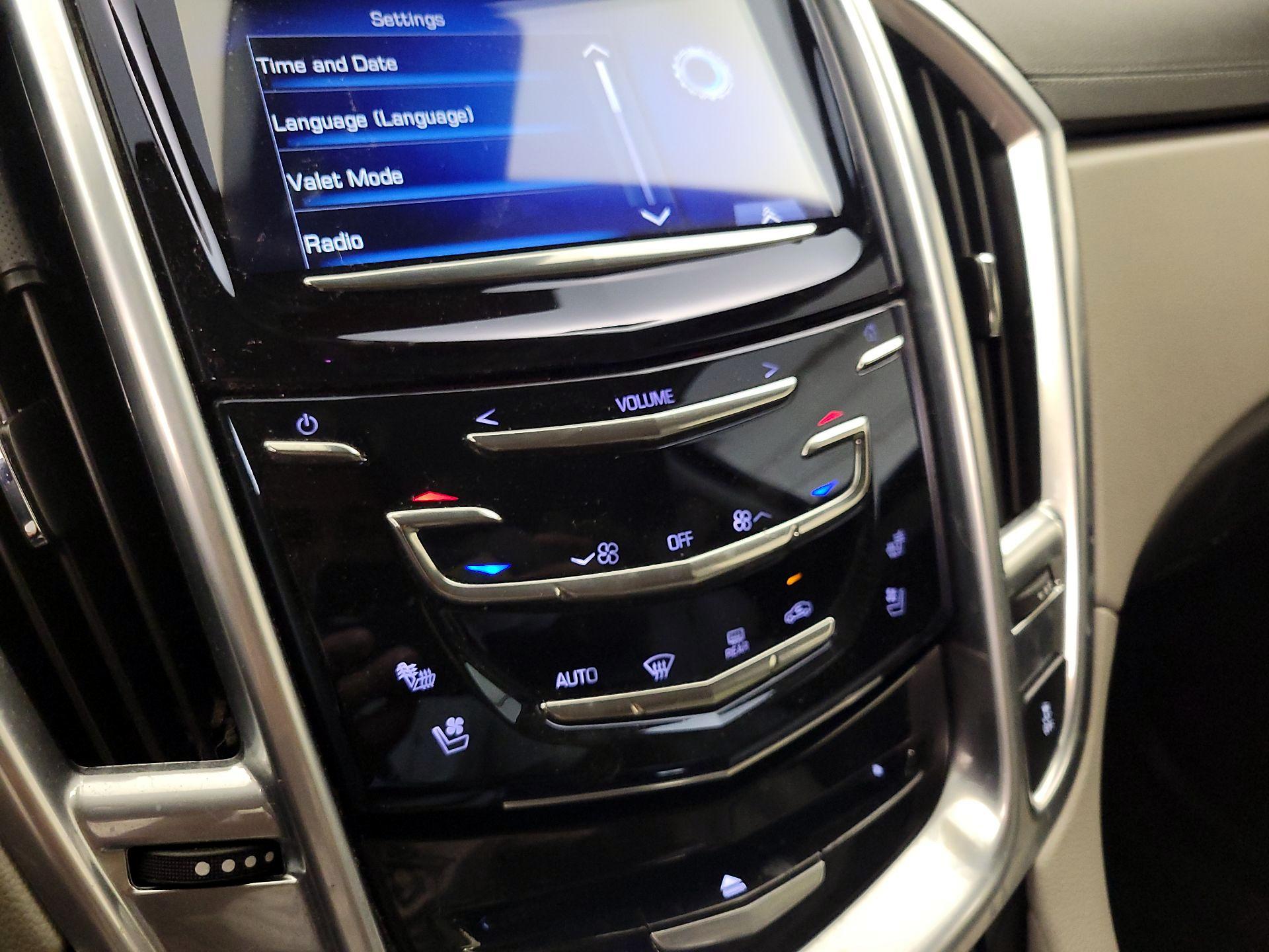 Thumbnail: 2014 Cadillac SRX - 17