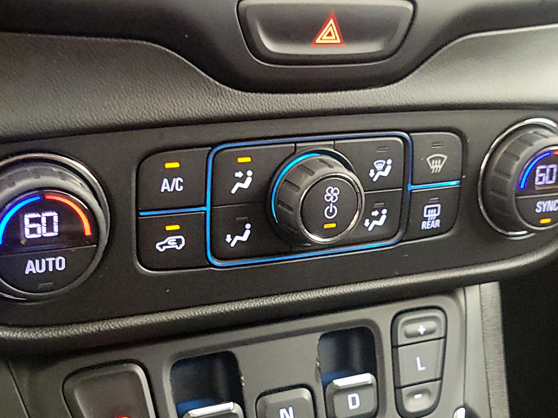 Thumbnail: 2019 GMC Terrain - 16