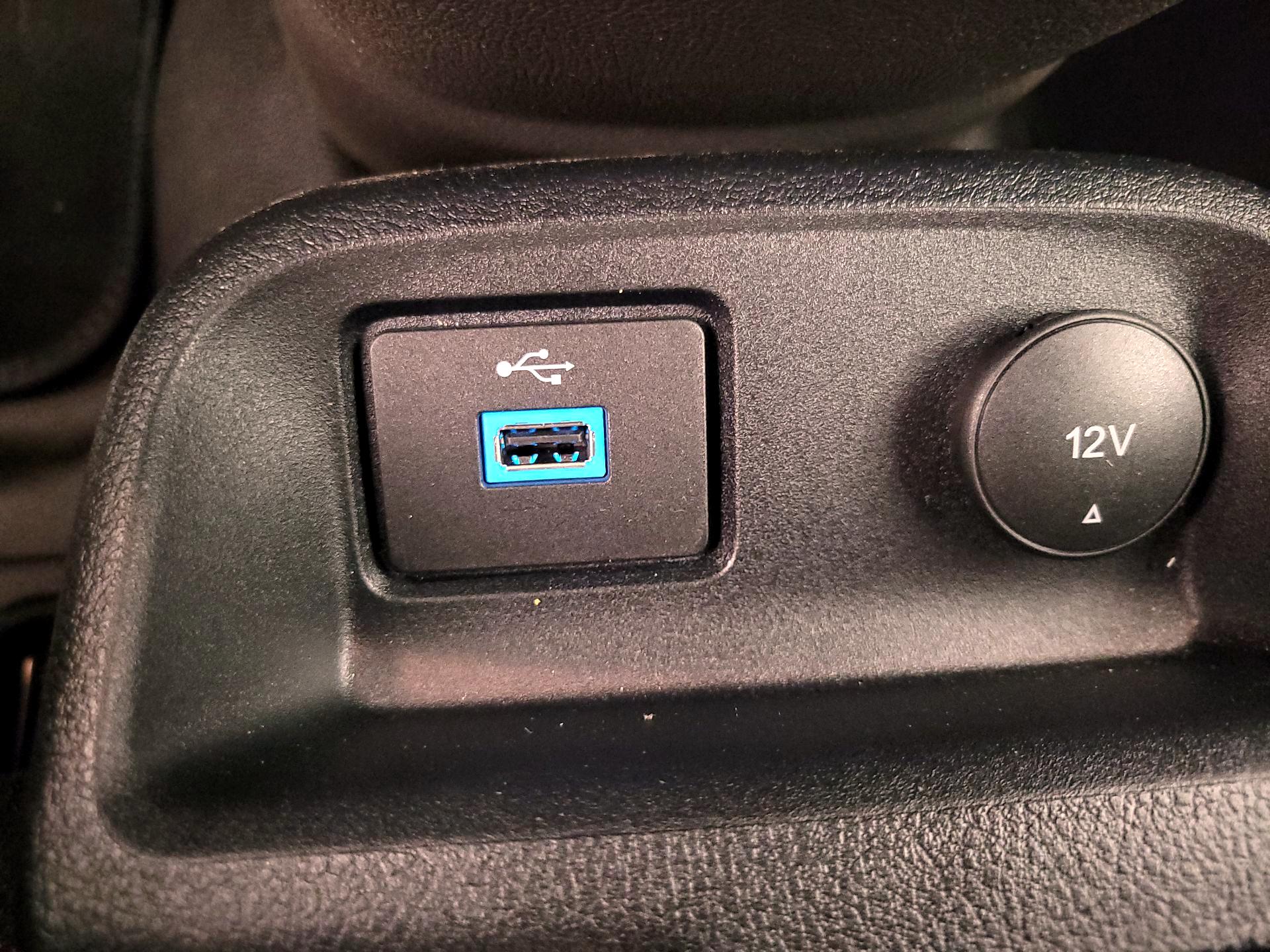 Thumbnail: 2020 Ford Transit Series - 16