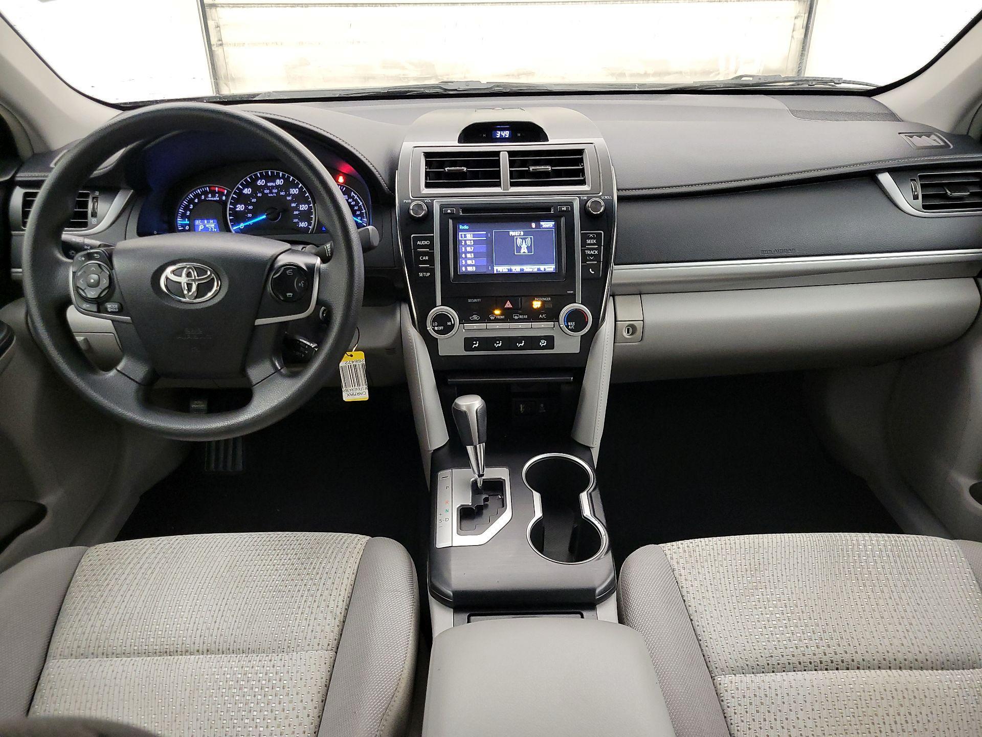 Thumbnail: 2014 Toyota Camry - 9