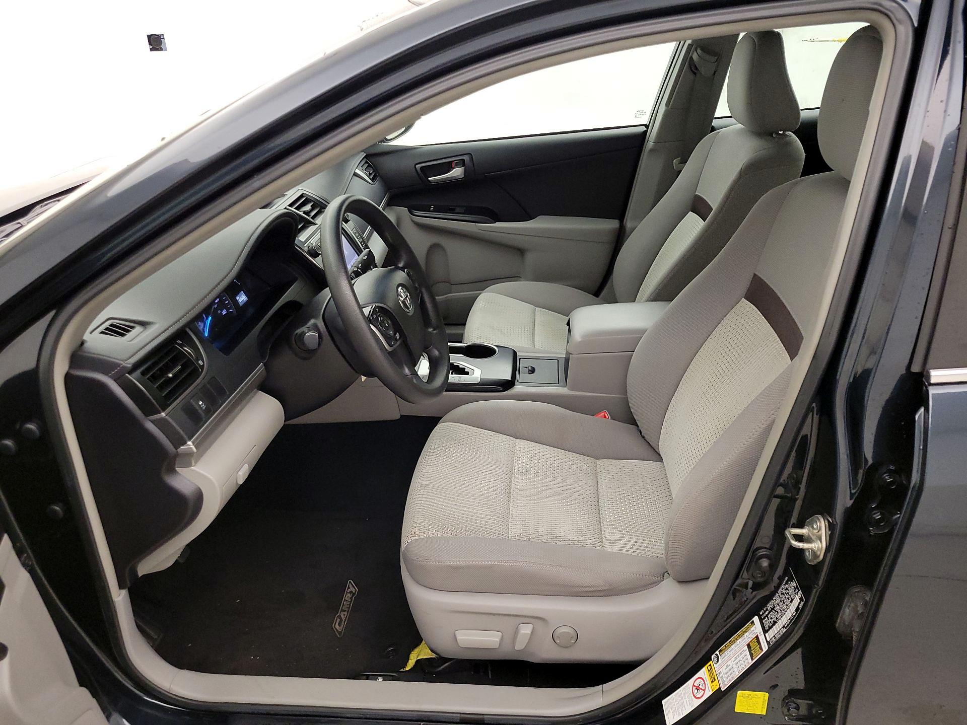 Thumbnail: 2014 Toyota Camry - 11