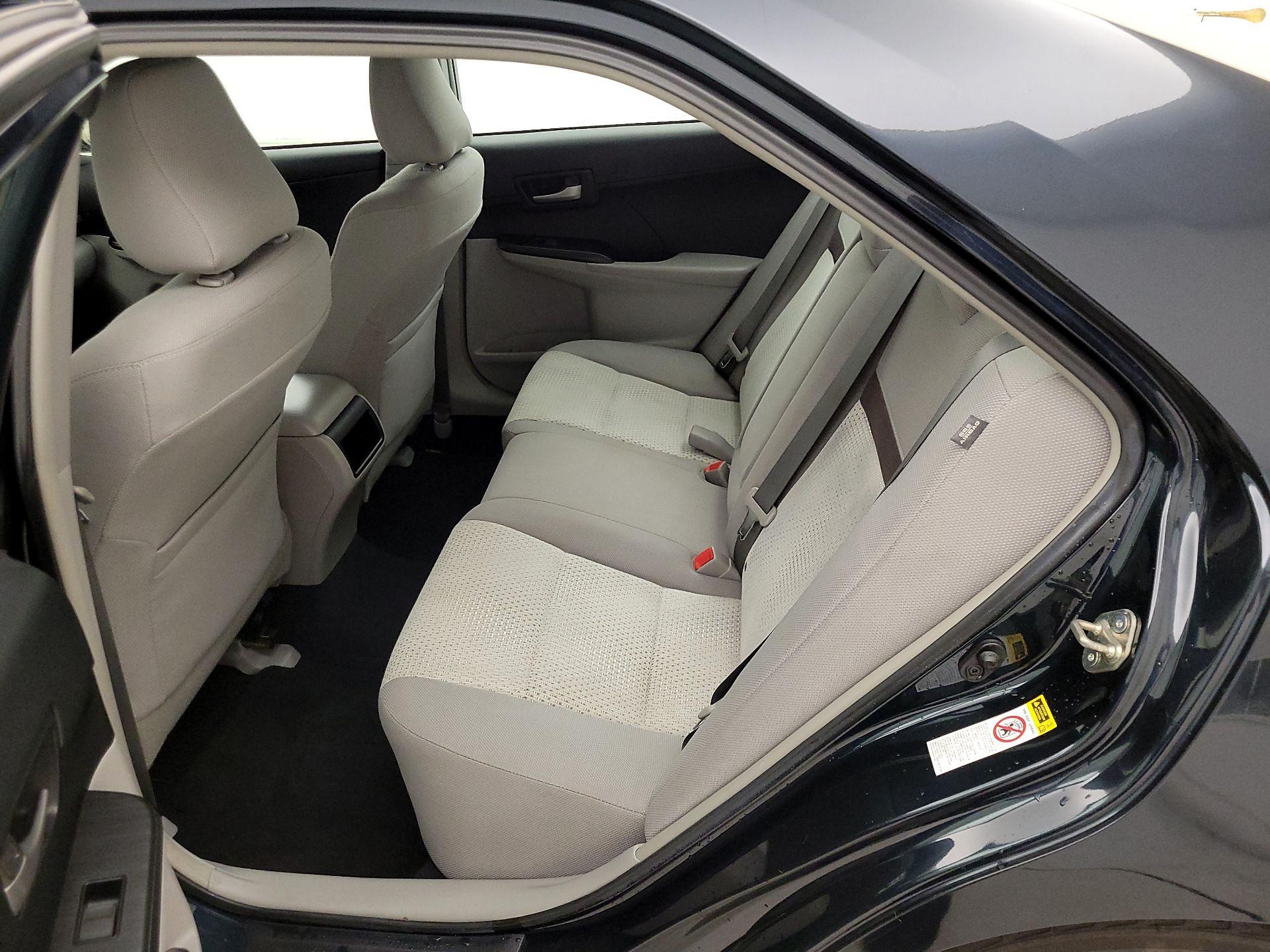 Thumbnail: 2014 Toyota Camry - 19