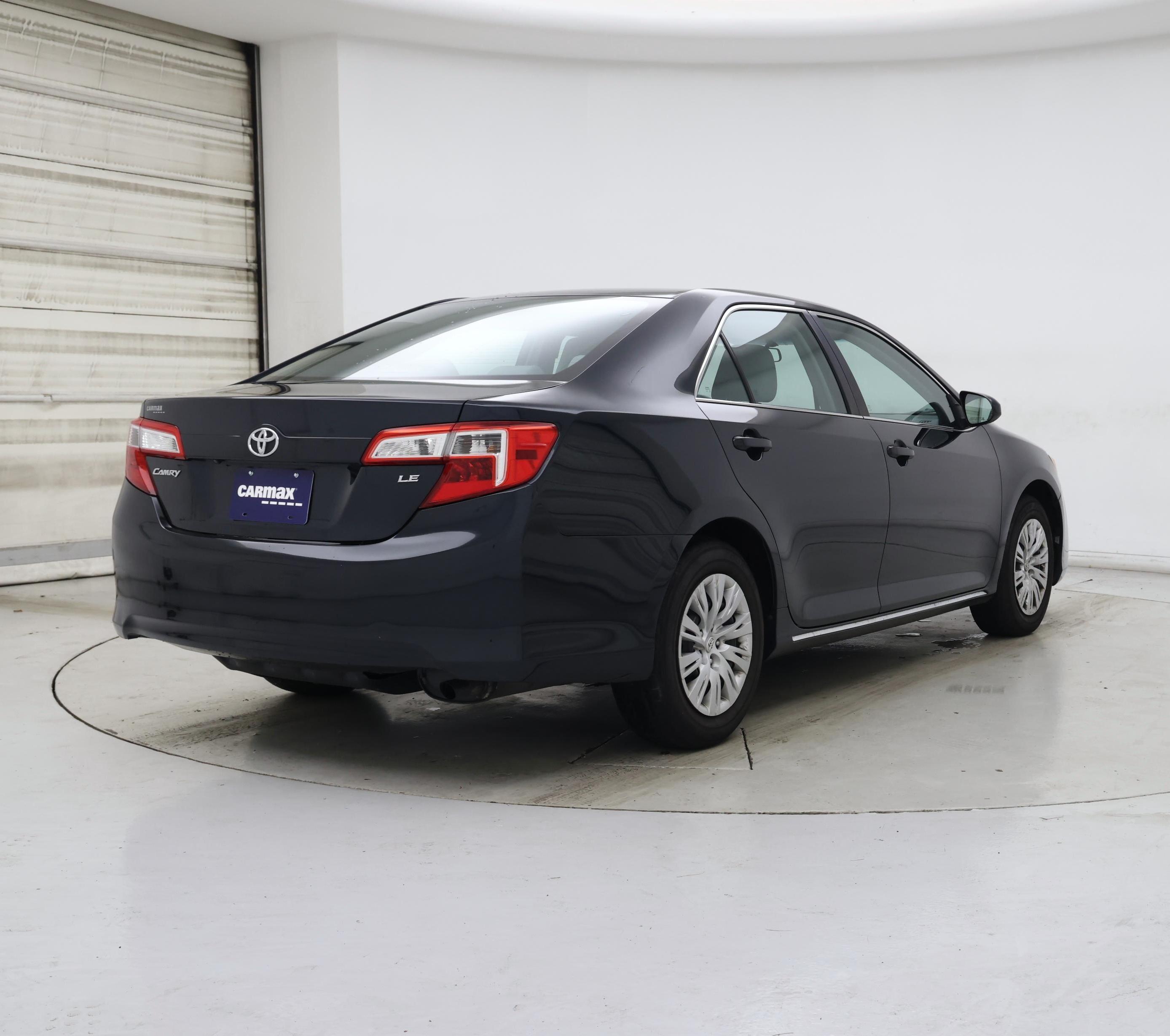Thumbnail: 2014 Toyota Camry - 8