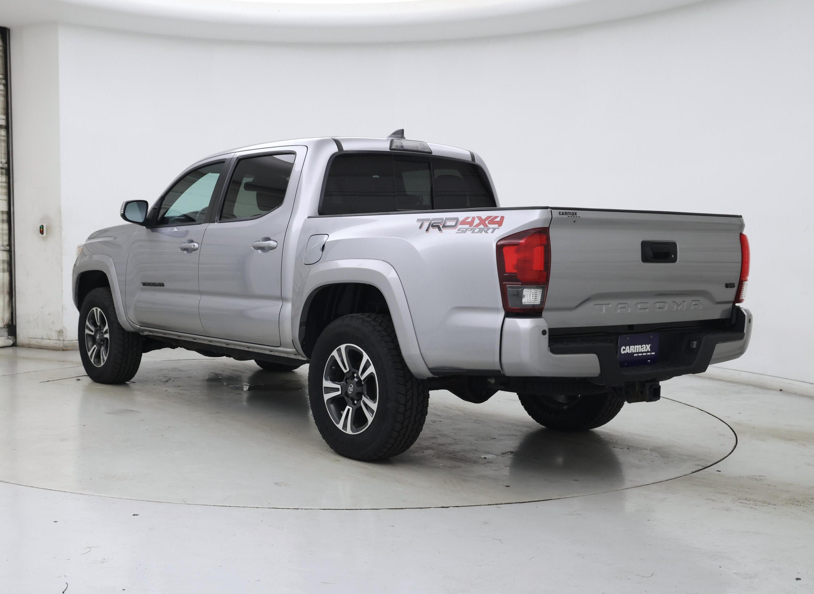 Thumbnail: 2019 Toyota Tacoma - 2