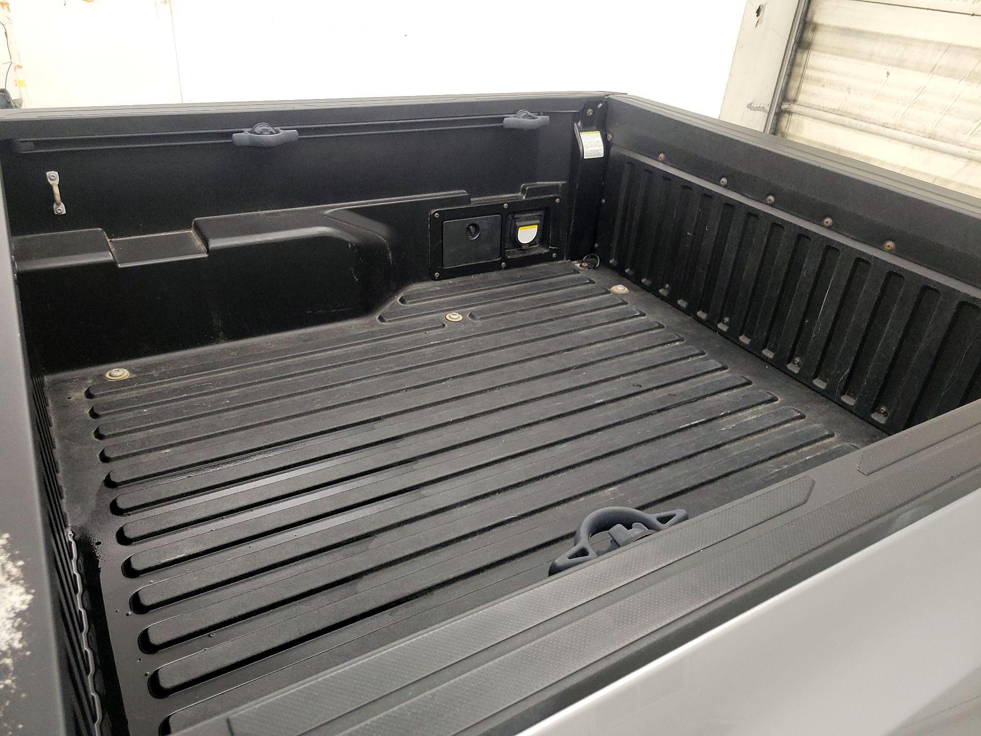 Thumbnail: 2019 Toyota Tacoma - 20