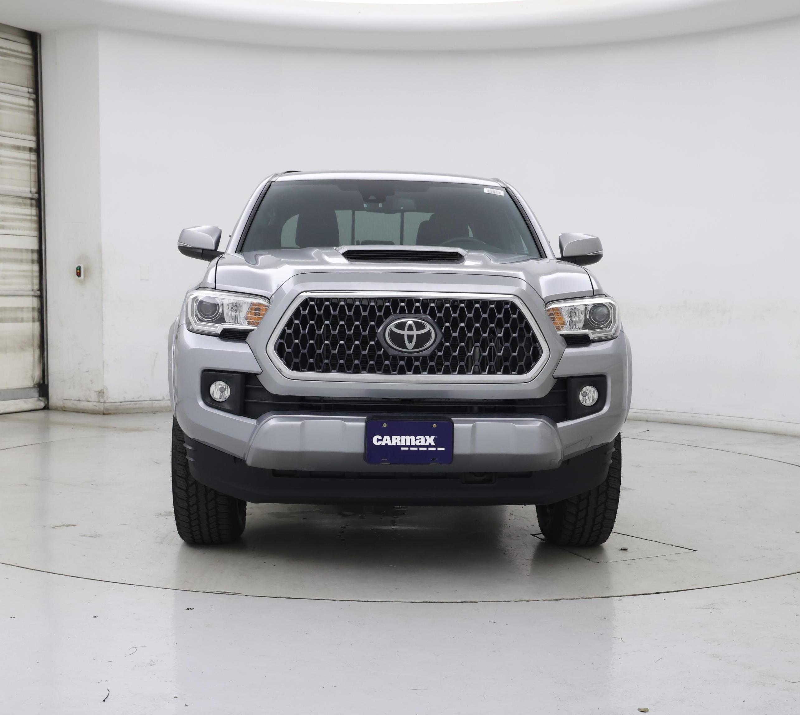 Thumbnail: 2019 Toyota Tacoma - 5