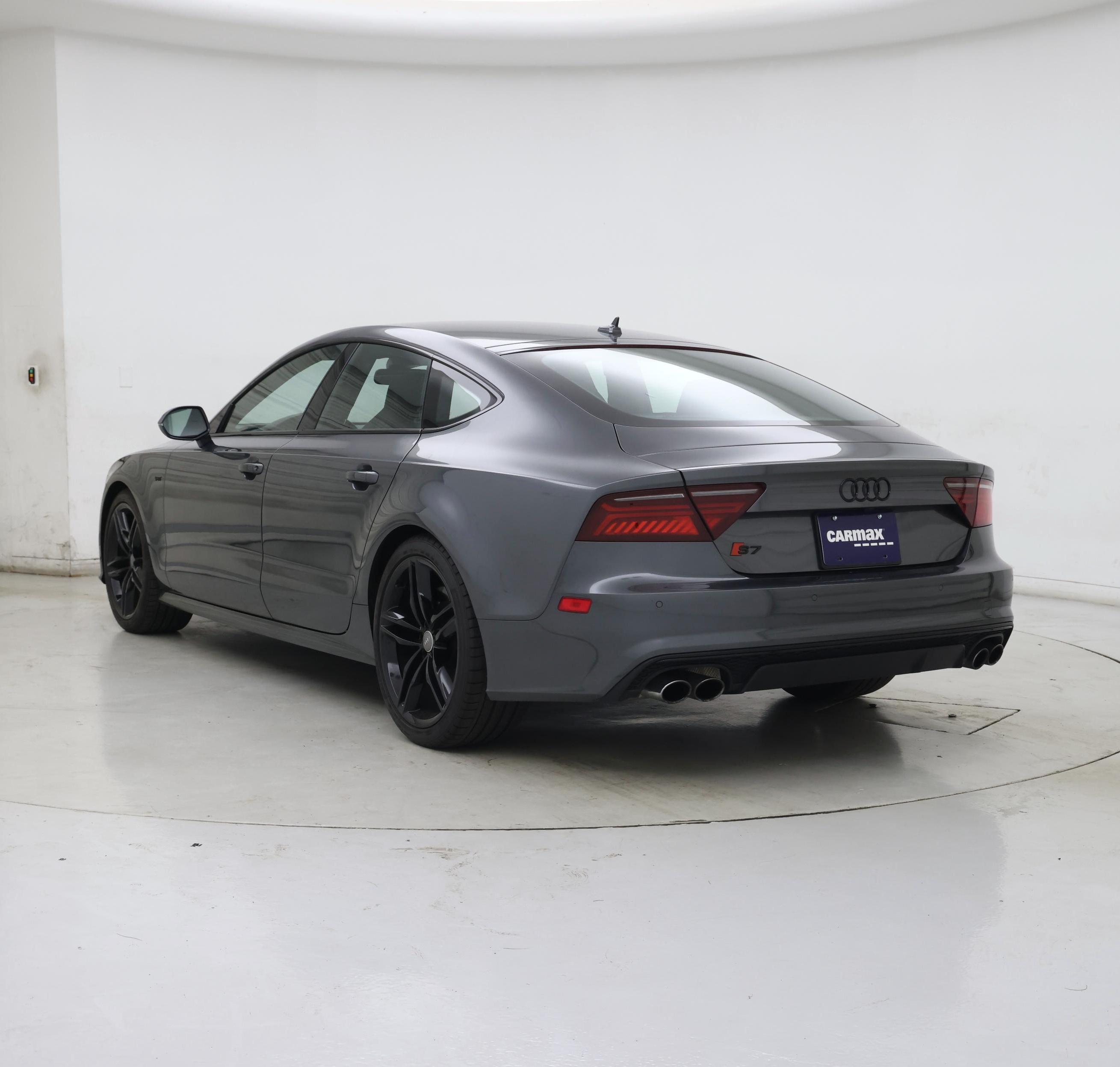 Thumbnail: 2017 Audi S7 - 2