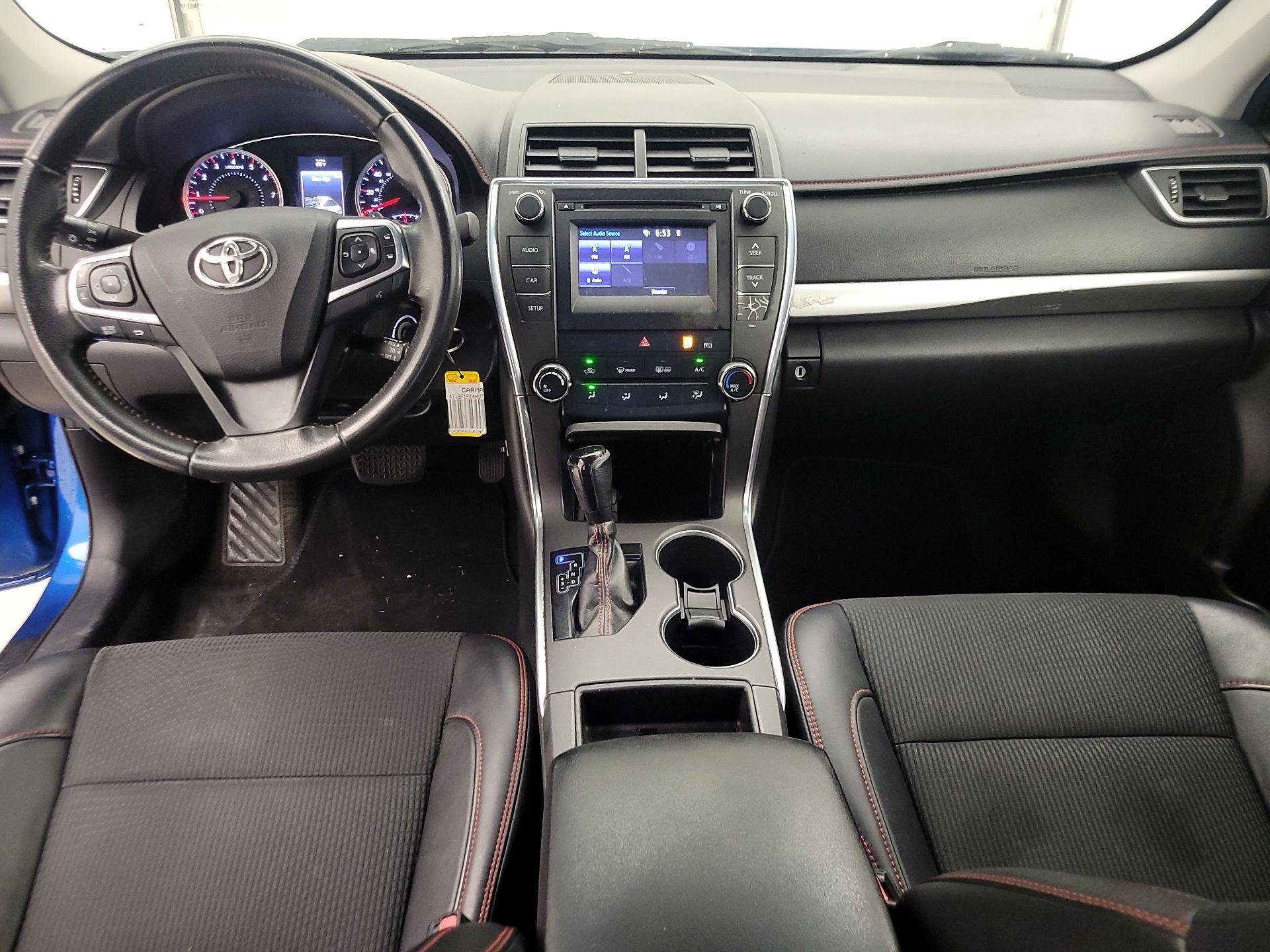 Thumbnail: 2017 Toyota Camry - 9