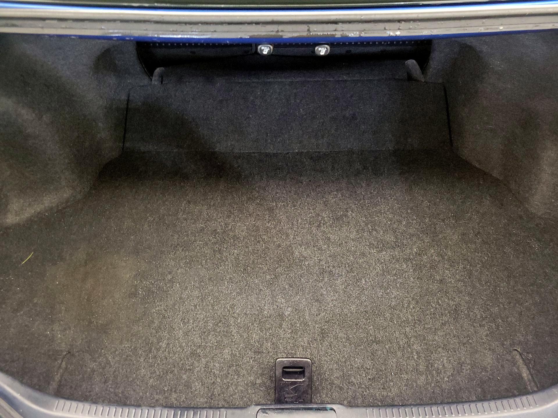 Thumbnail: 2017 Toyota Camry - 19