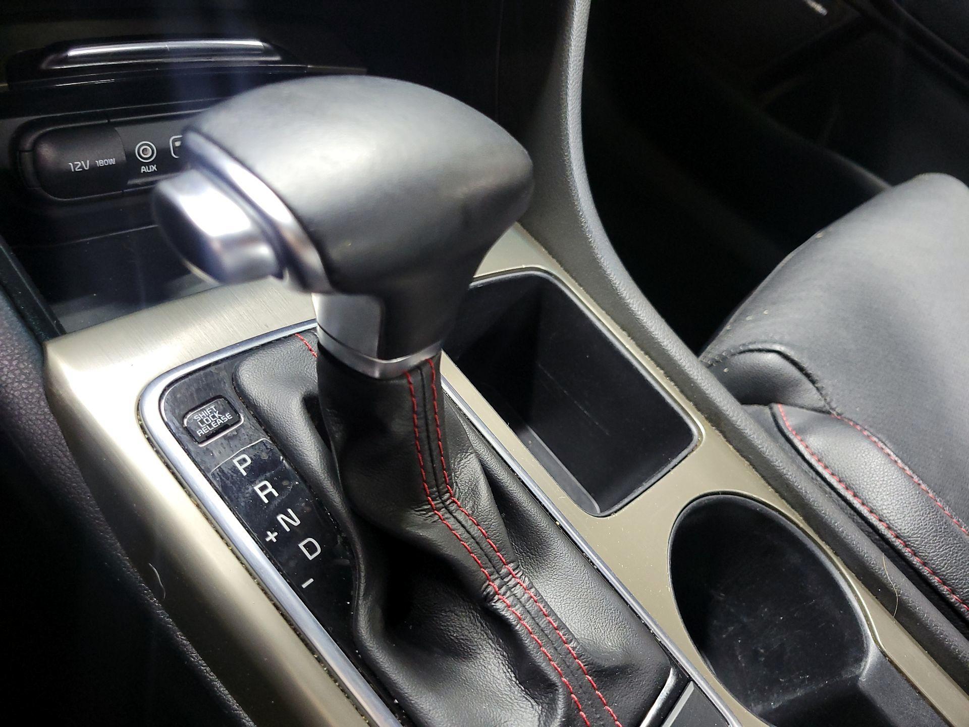 Thumbnail: 2017 Kia Optima - 17