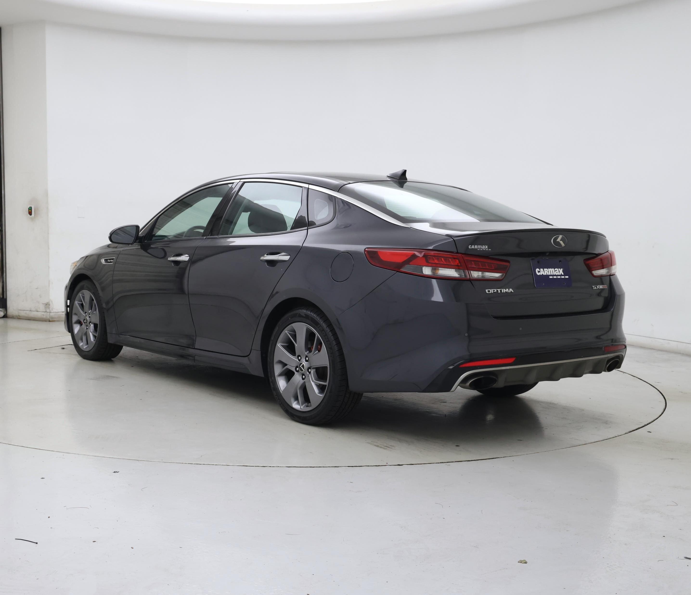 Thumbnail: 2017 Kia Optima - 2