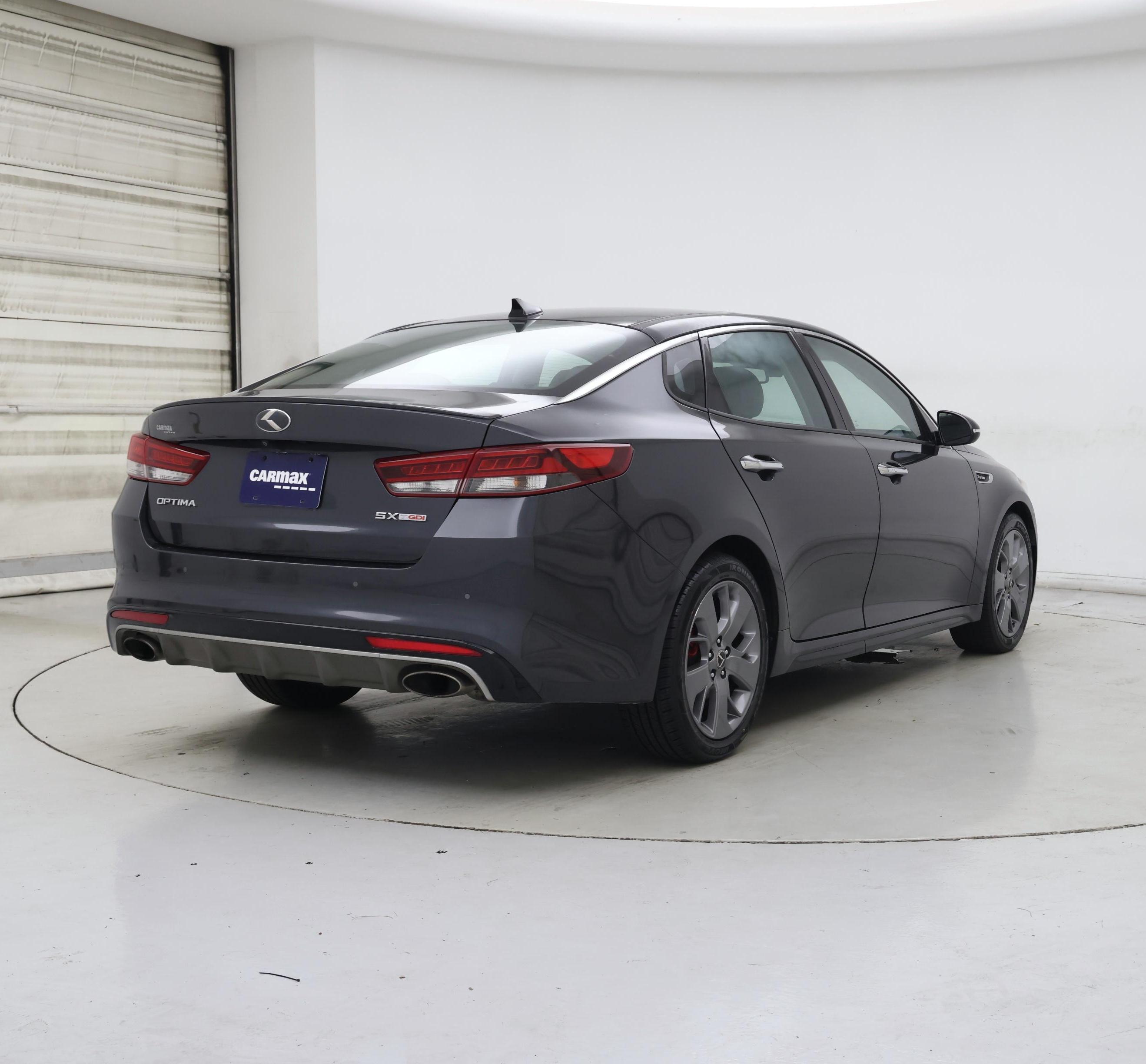 Thumbnail: 2017 Kia Optima - 8