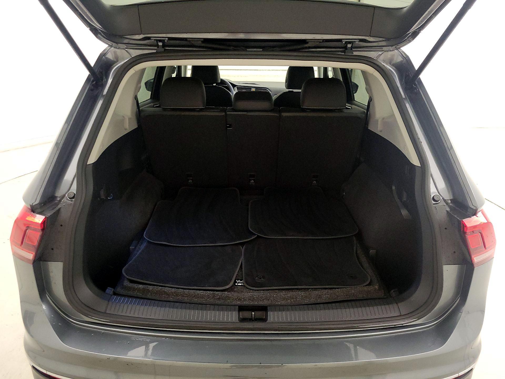 Thumbnail: 2023 Volkswagen Tiguan - 20