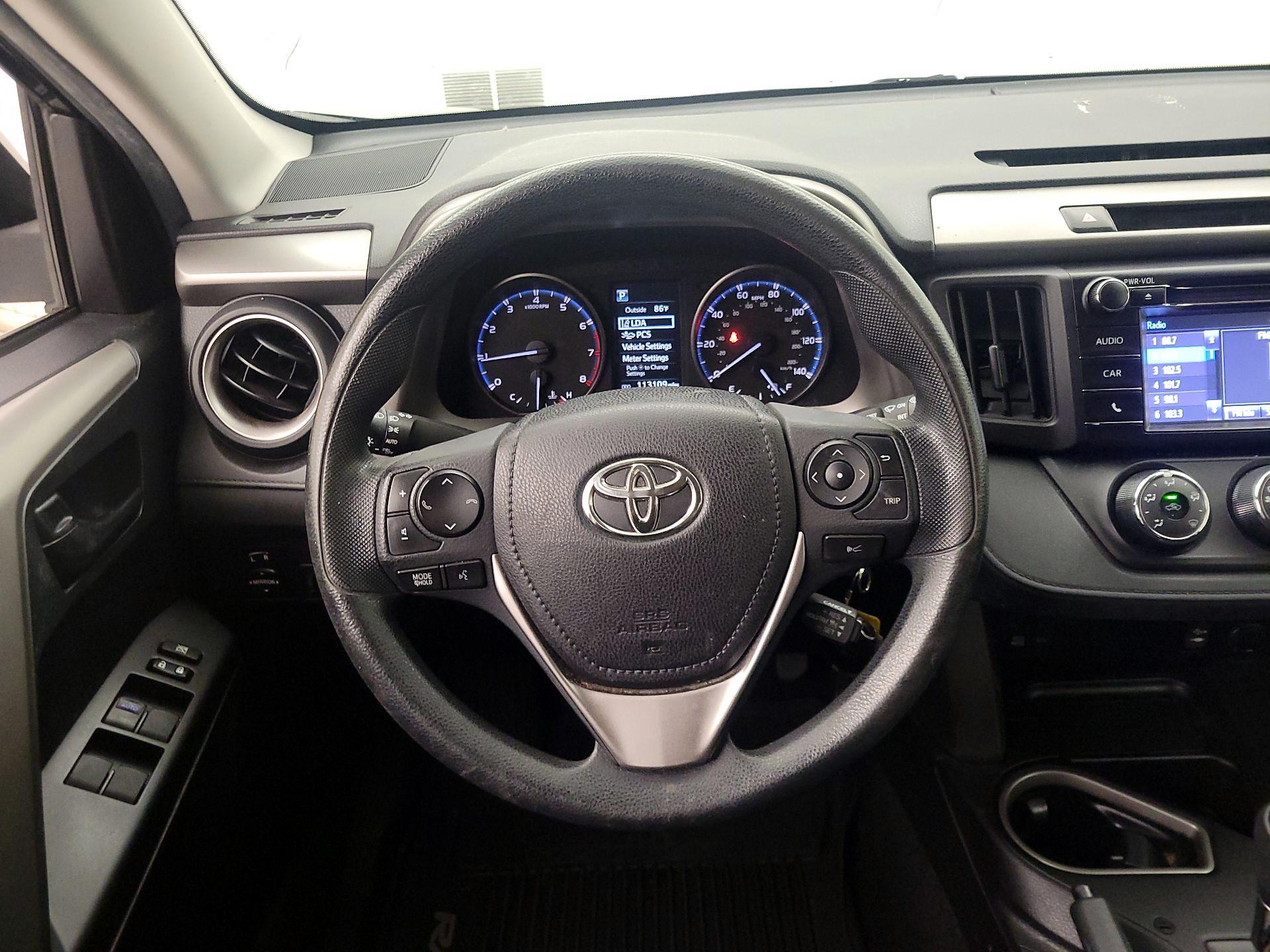 Thumbnail: 2018 Toyota RAV4 - 10