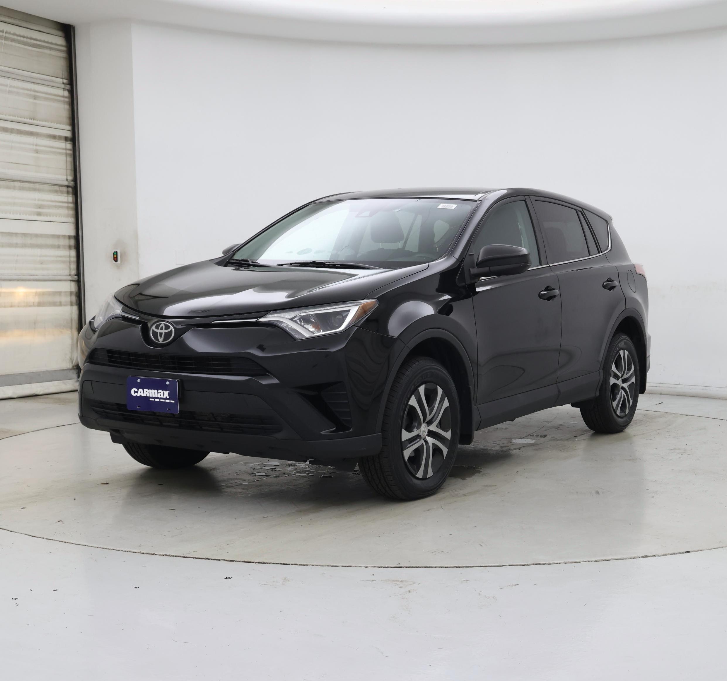 Thumbnail: 2018 Toyota RAV4 - 4