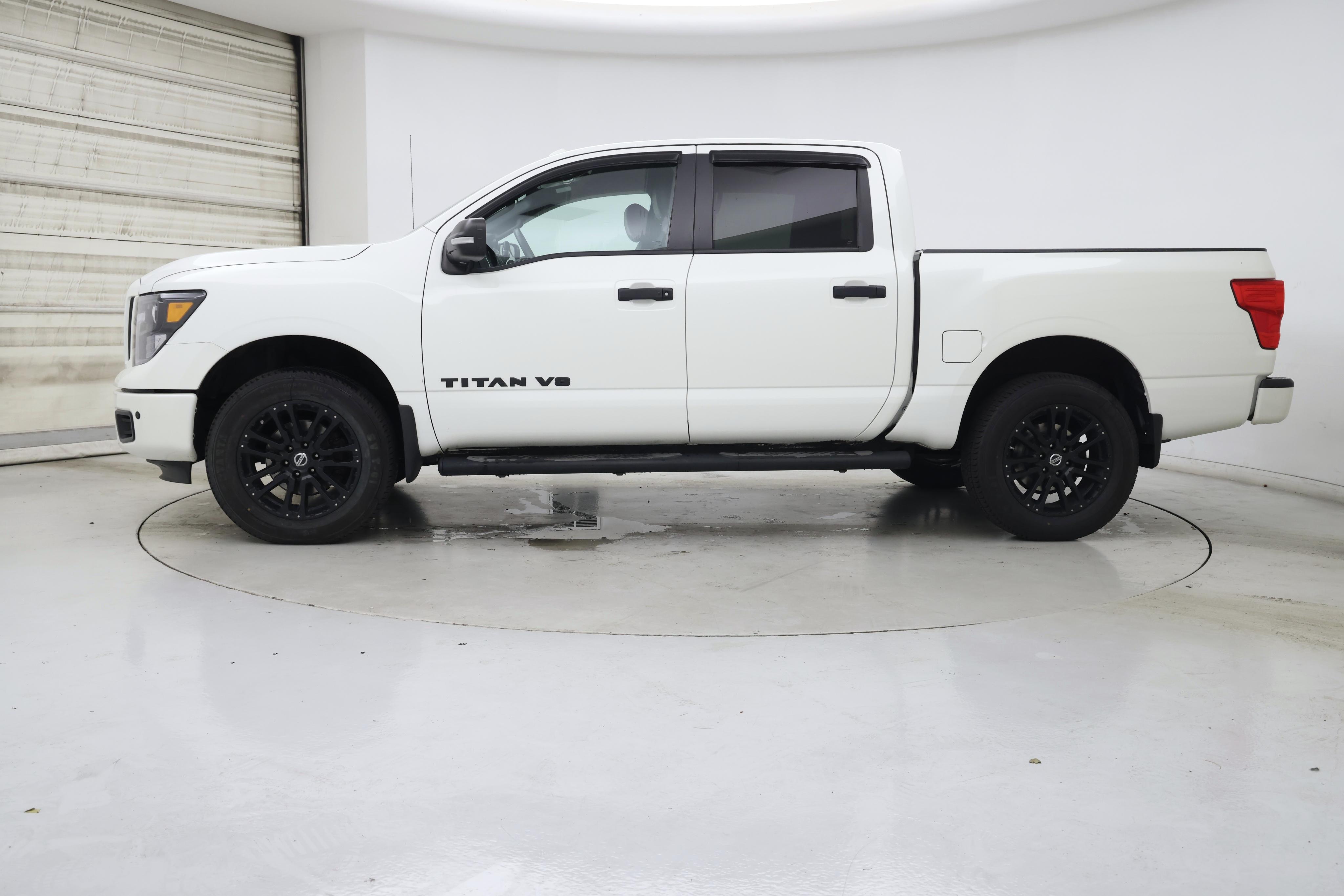 Thumbnail: 2019 Nissan Titan - 3