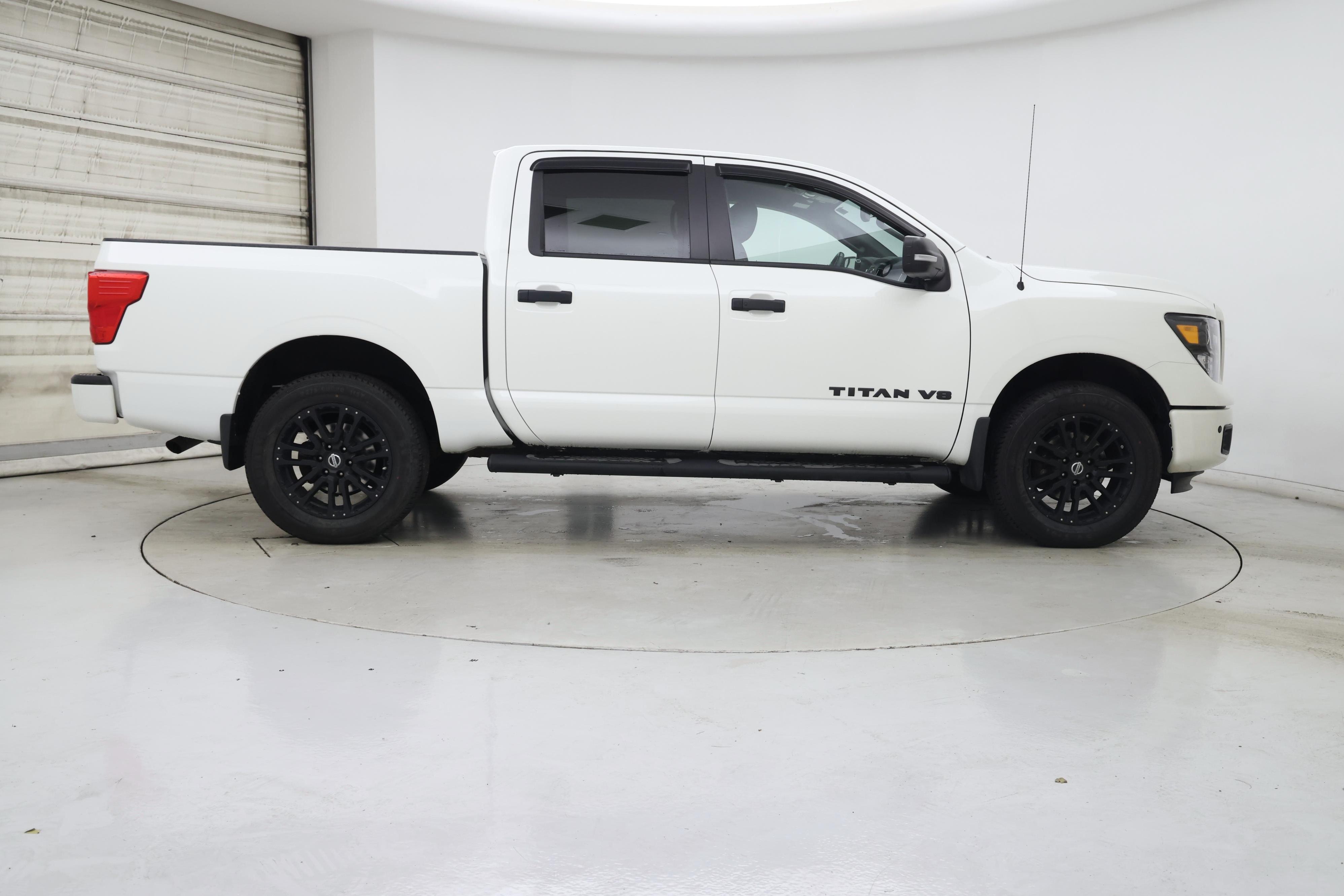 Thumbnail: 2019 Nissan Titan - 7