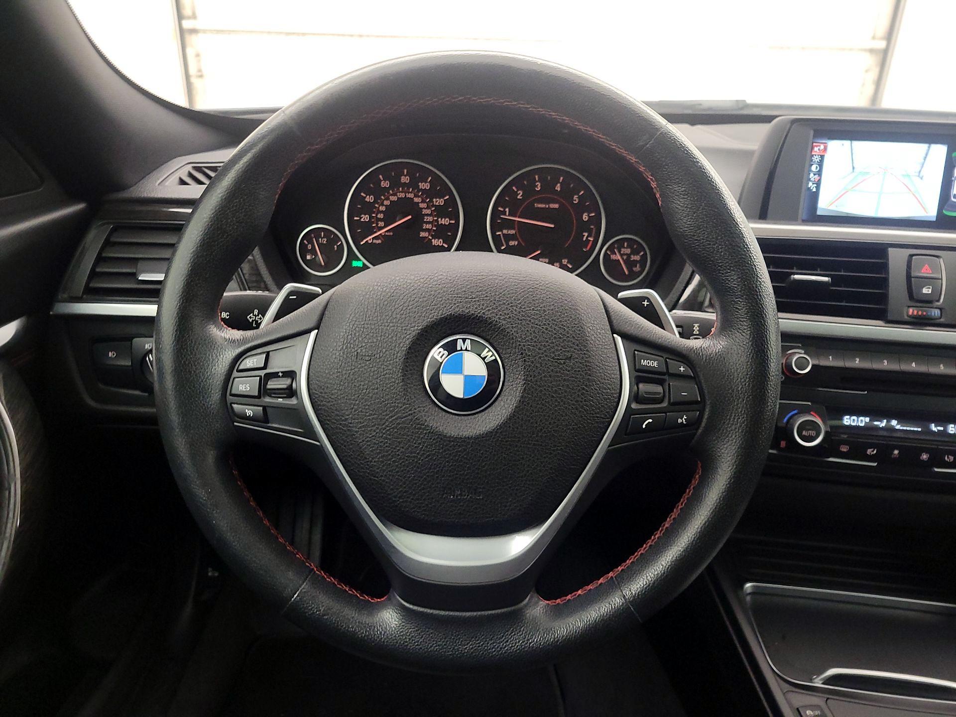 Thumbnail: 2016 BMW 3 Series - 10