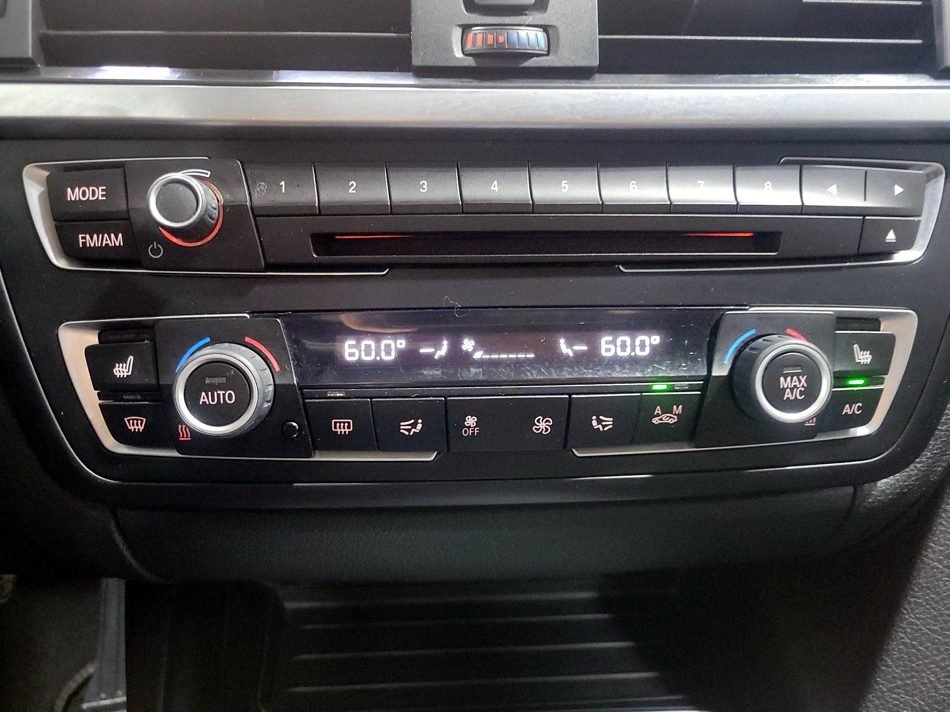 Thumbnail: 2016 BMW 3 Series - 16