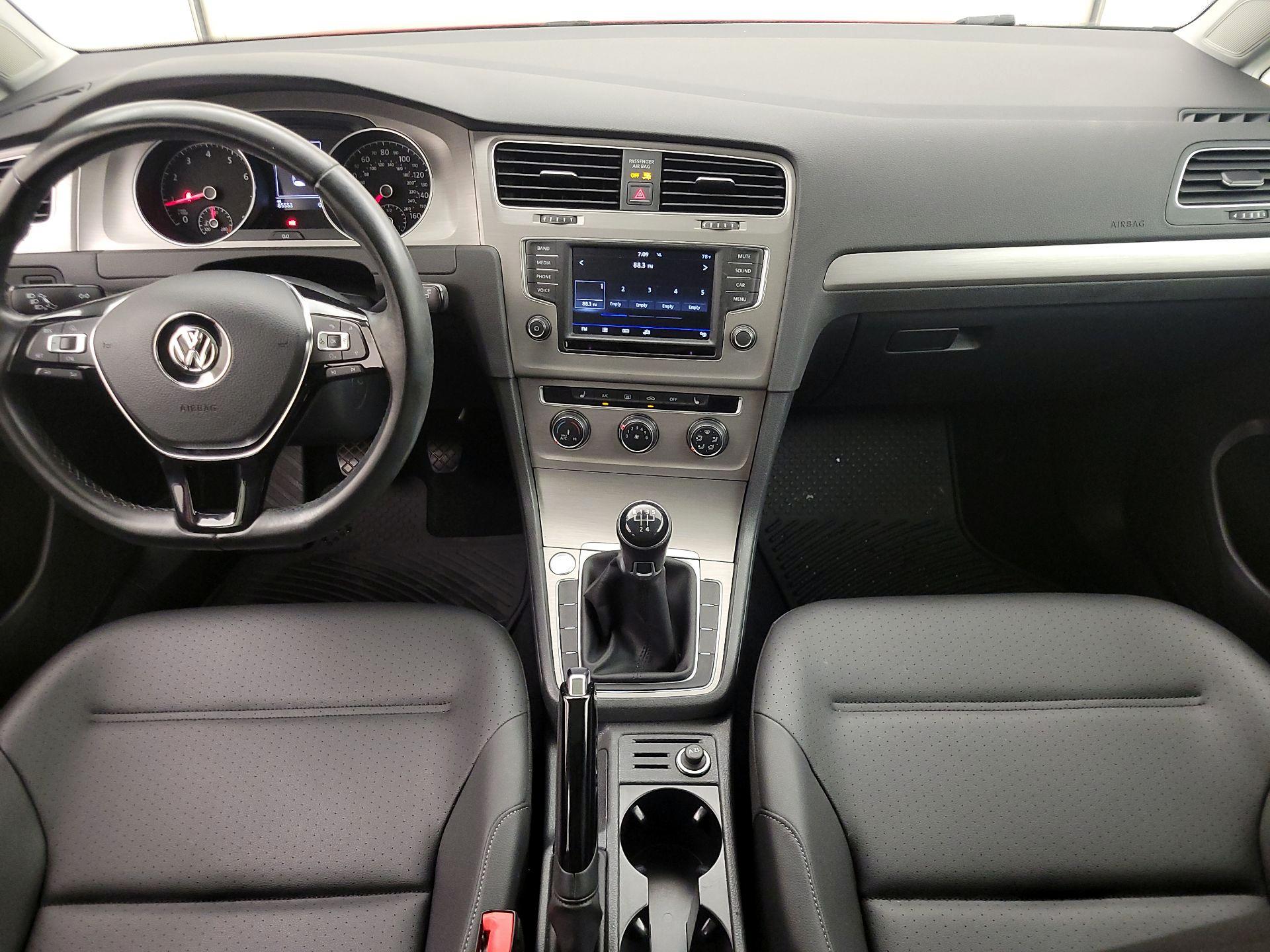Thumbnail: 2017 Volkswagen Golf - 9