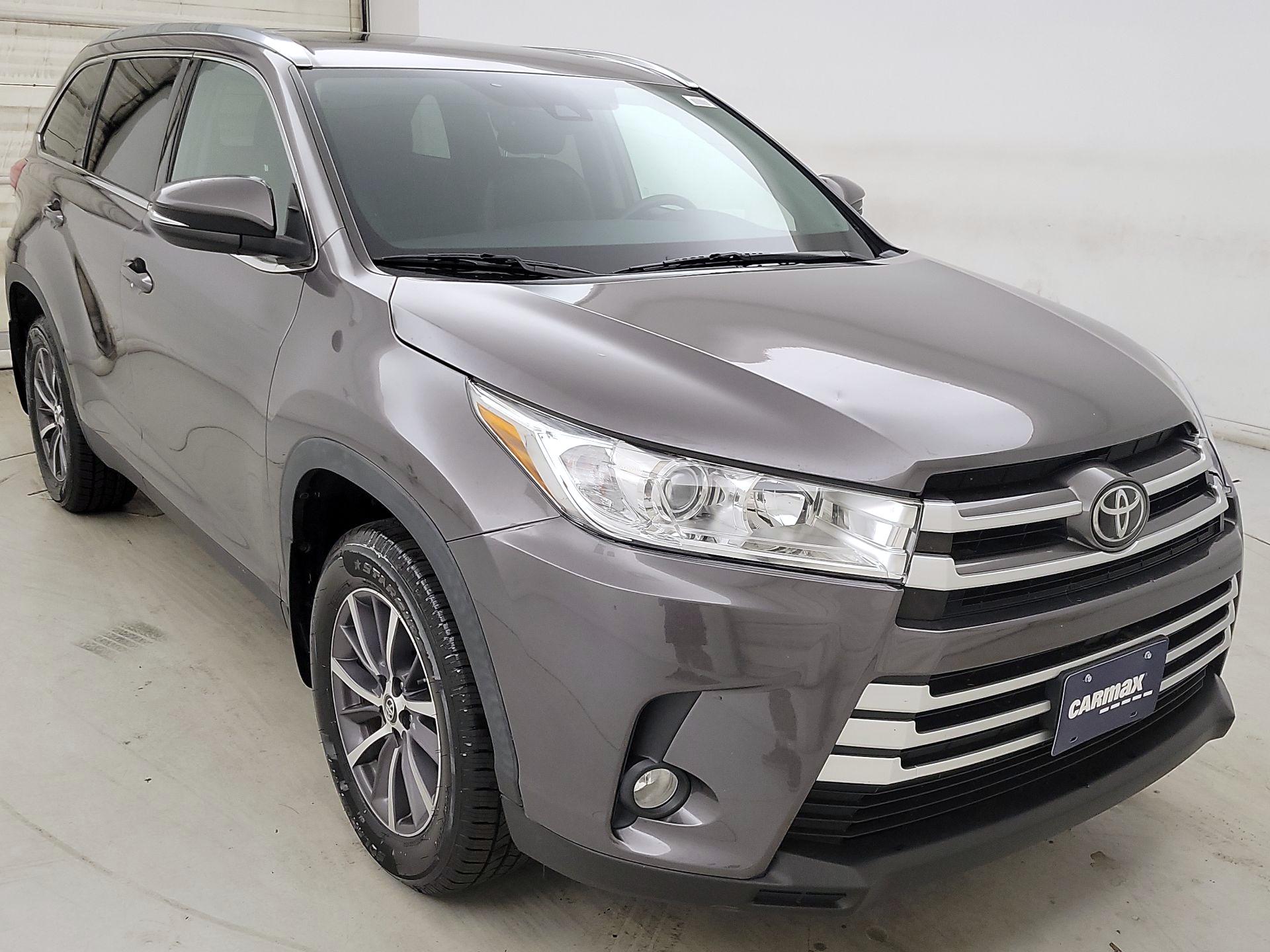 Thumbnail: 2019 Toyota Highlander - 1