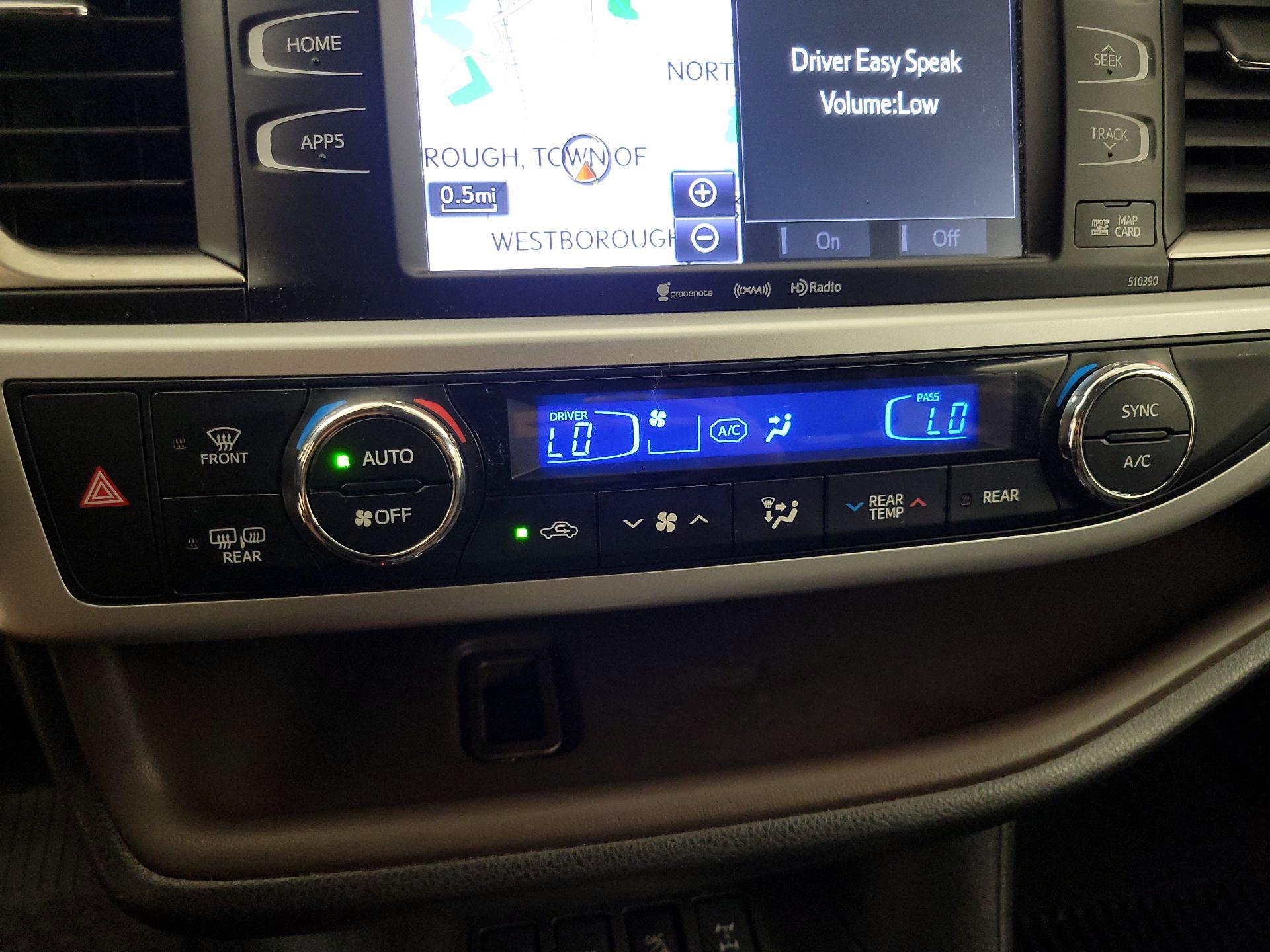 Thumbnail: 2019 Toyota Highlander - 15