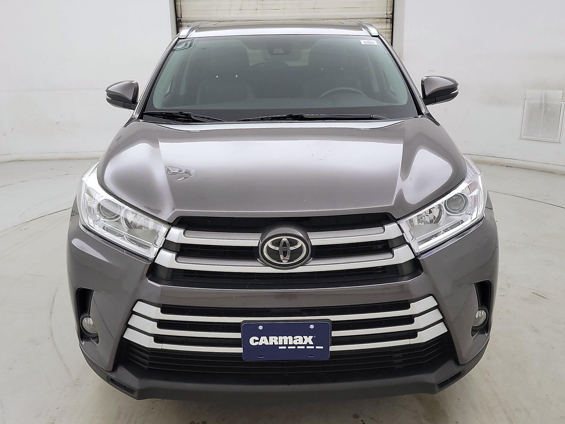 Thumbnail: 2019 Toyota Highlander - 2