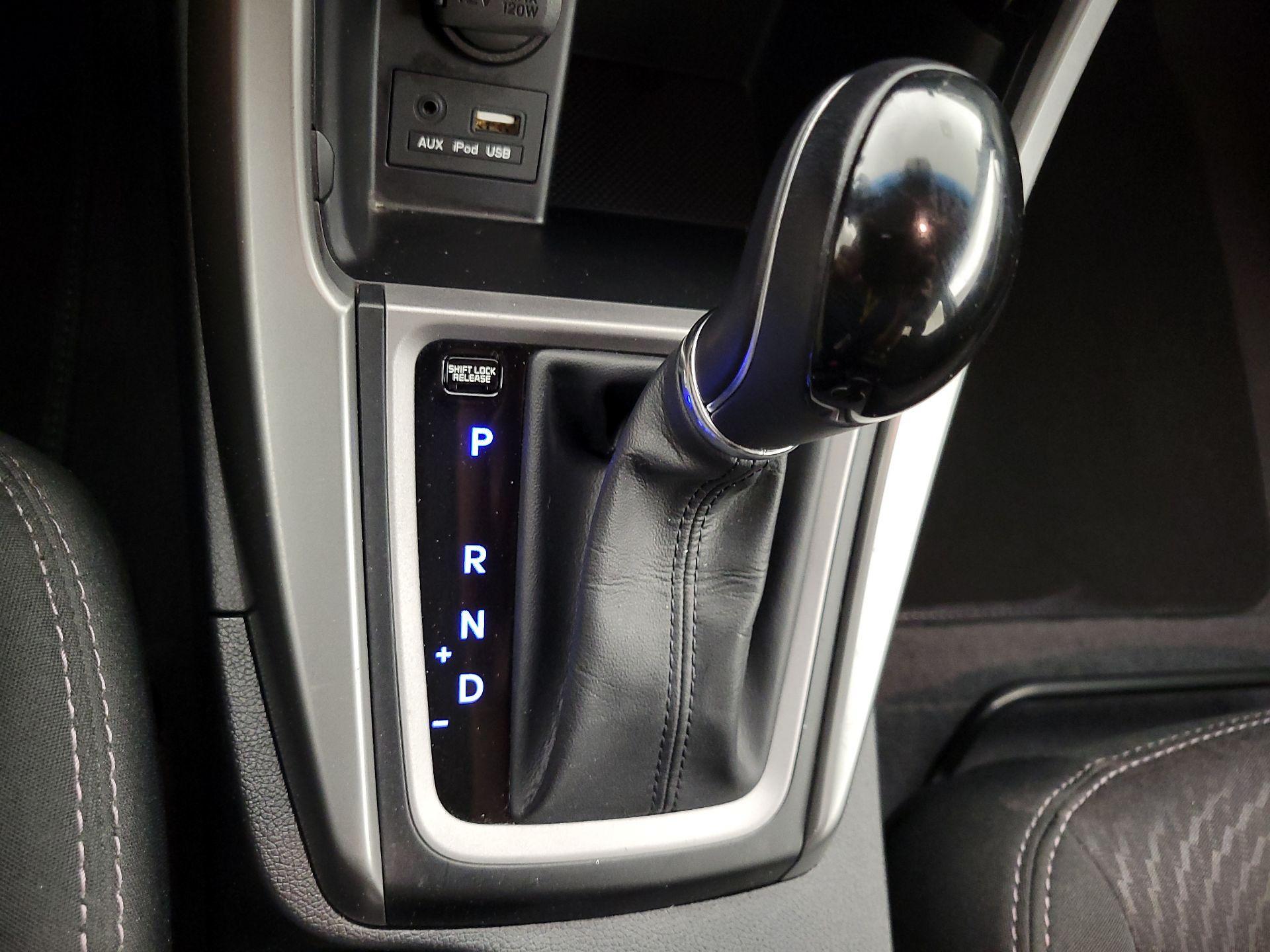 Thumbnail: 2016 Hyundai Elantra - 17