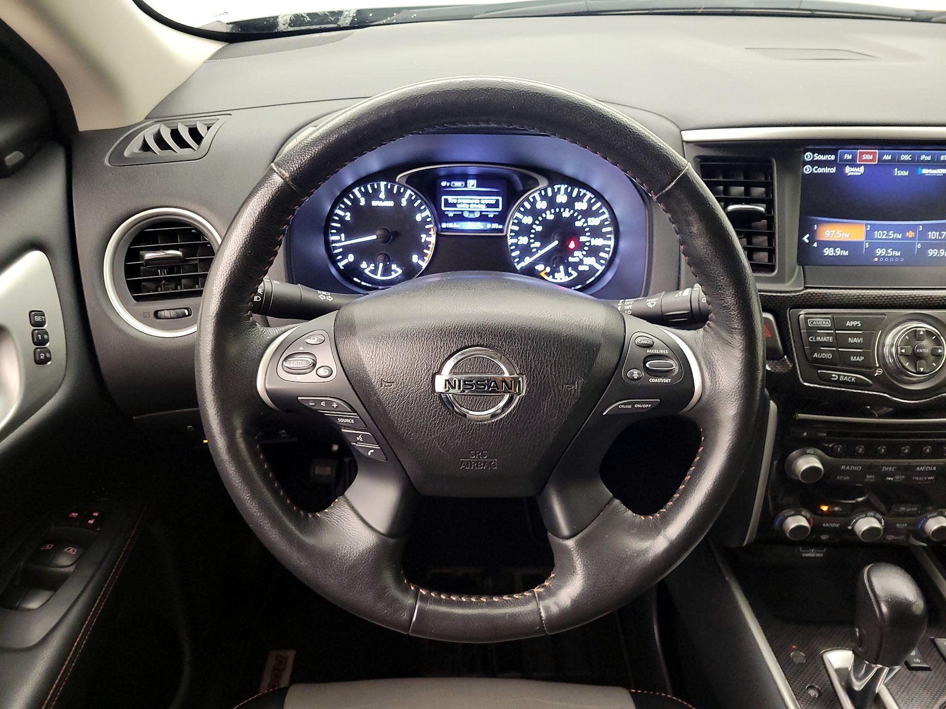 Thumbnail: 2020 Nissan Pathfinder - 10