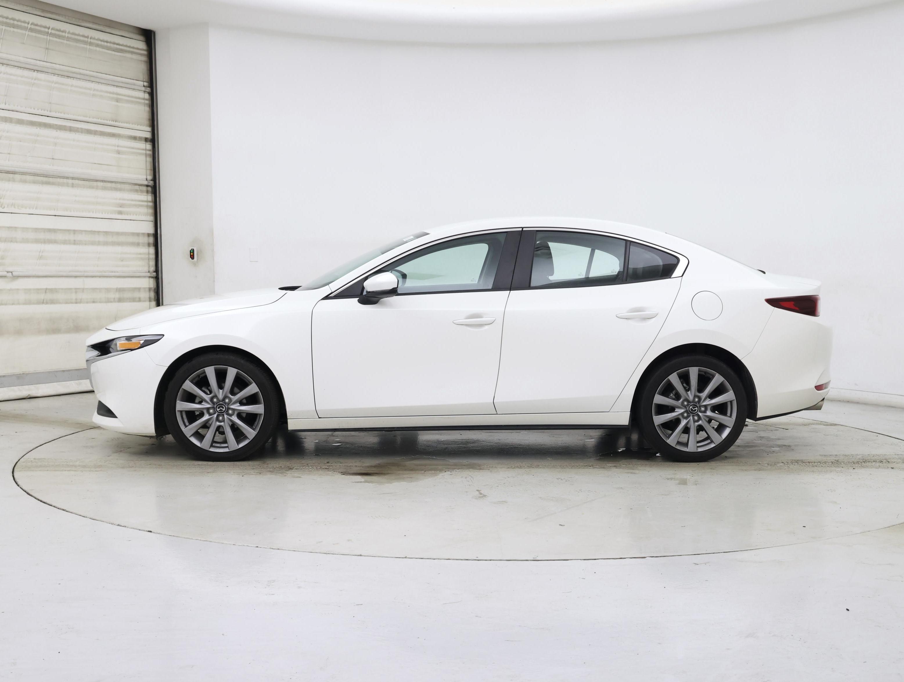 Thumbnail: 2022 Mazda Mazda3 - 3