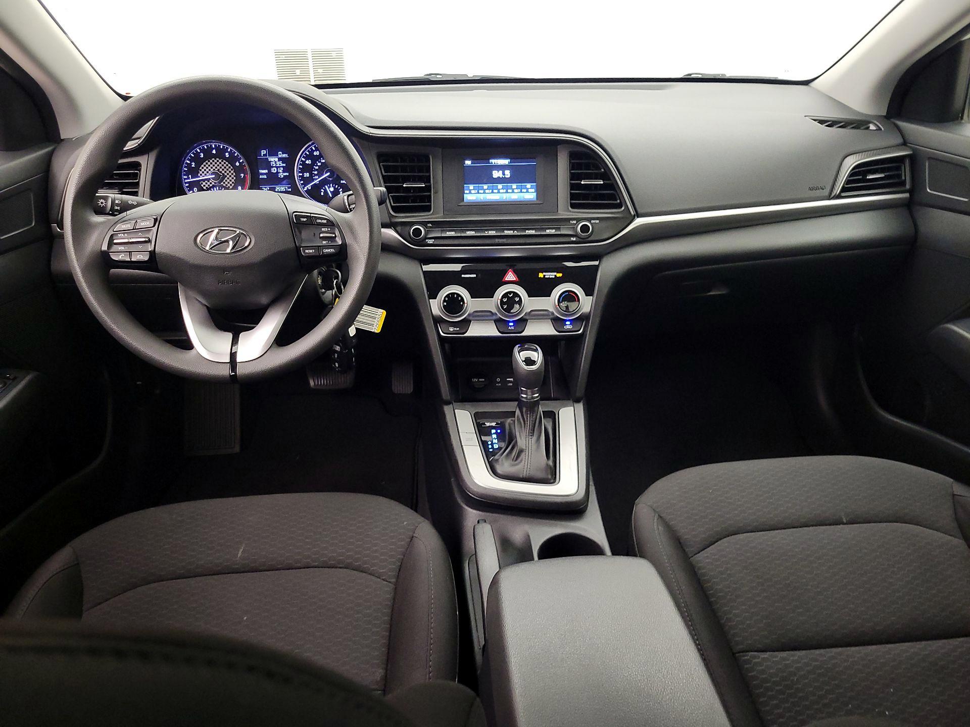 Thumbnail: 2019 Hyundai Elantra - 9