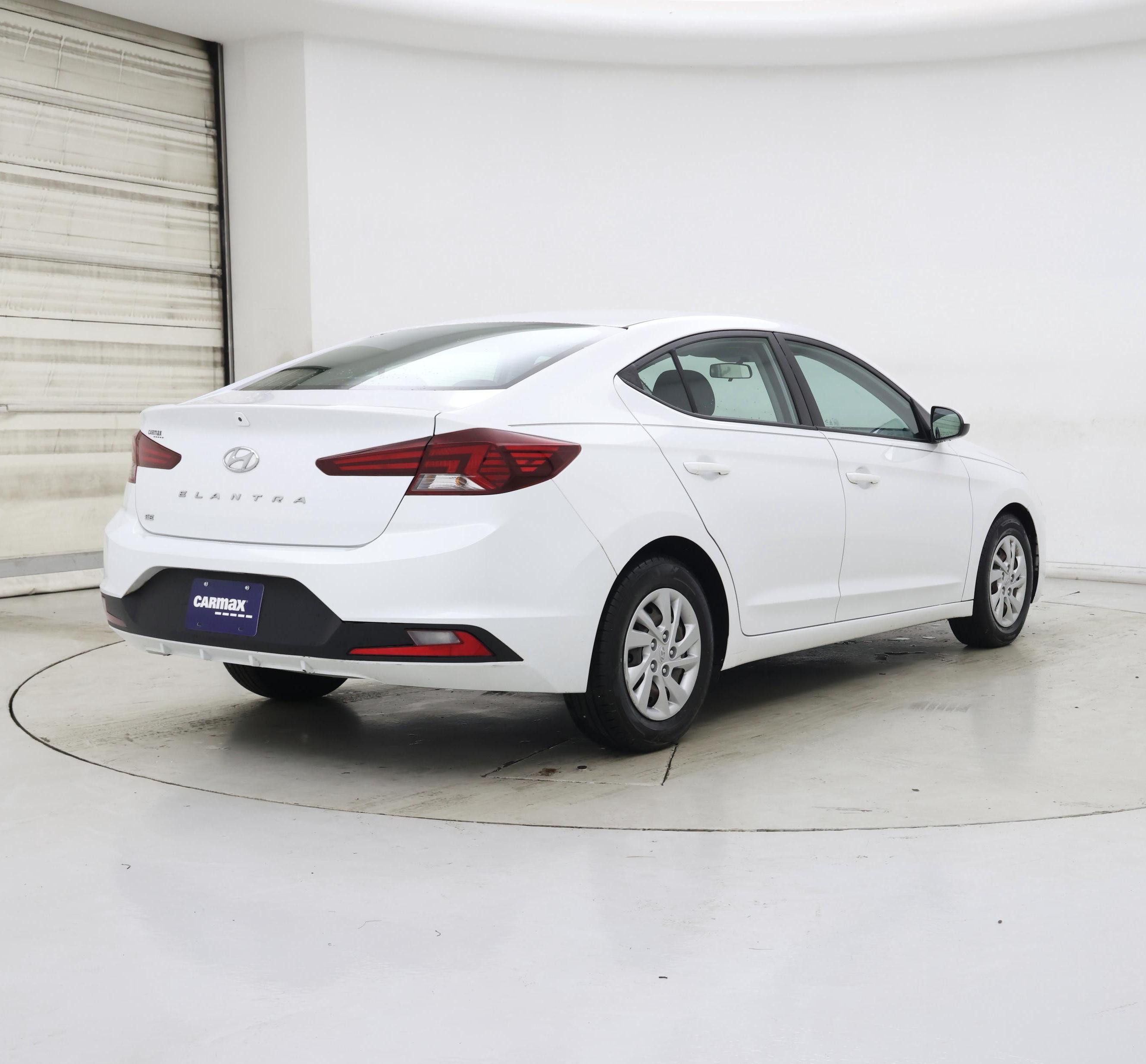 Thumbnail: 2019 Hyundai Elantra - 8