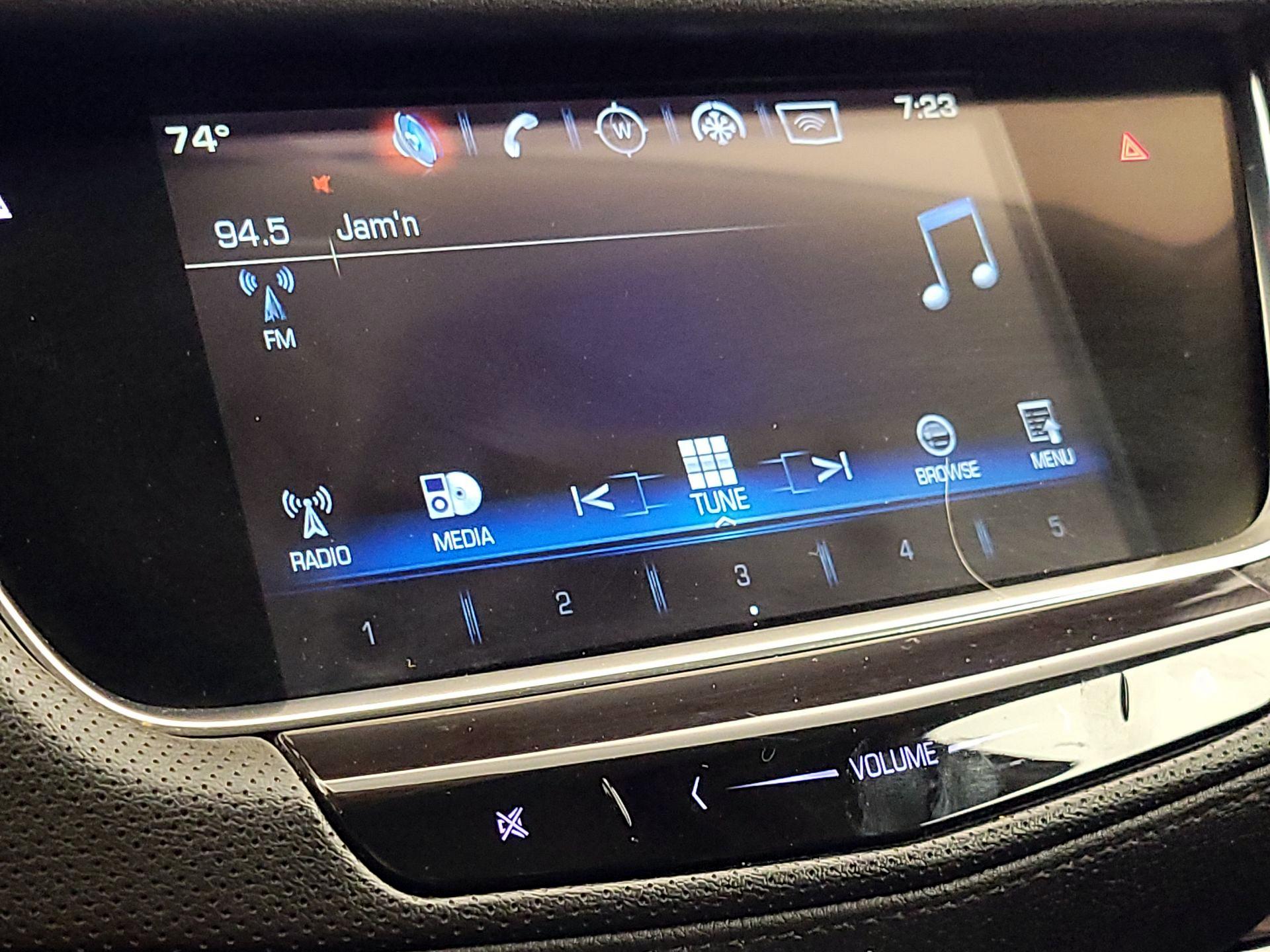 Thumbnail: 2018 Cadillac XT5 - 16