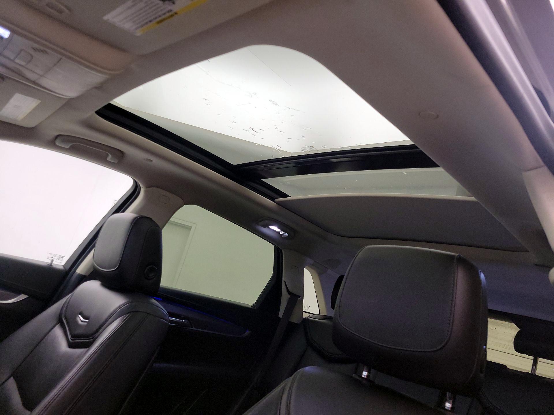 Thumbnail: 2018 Cadillac XT5 - 19